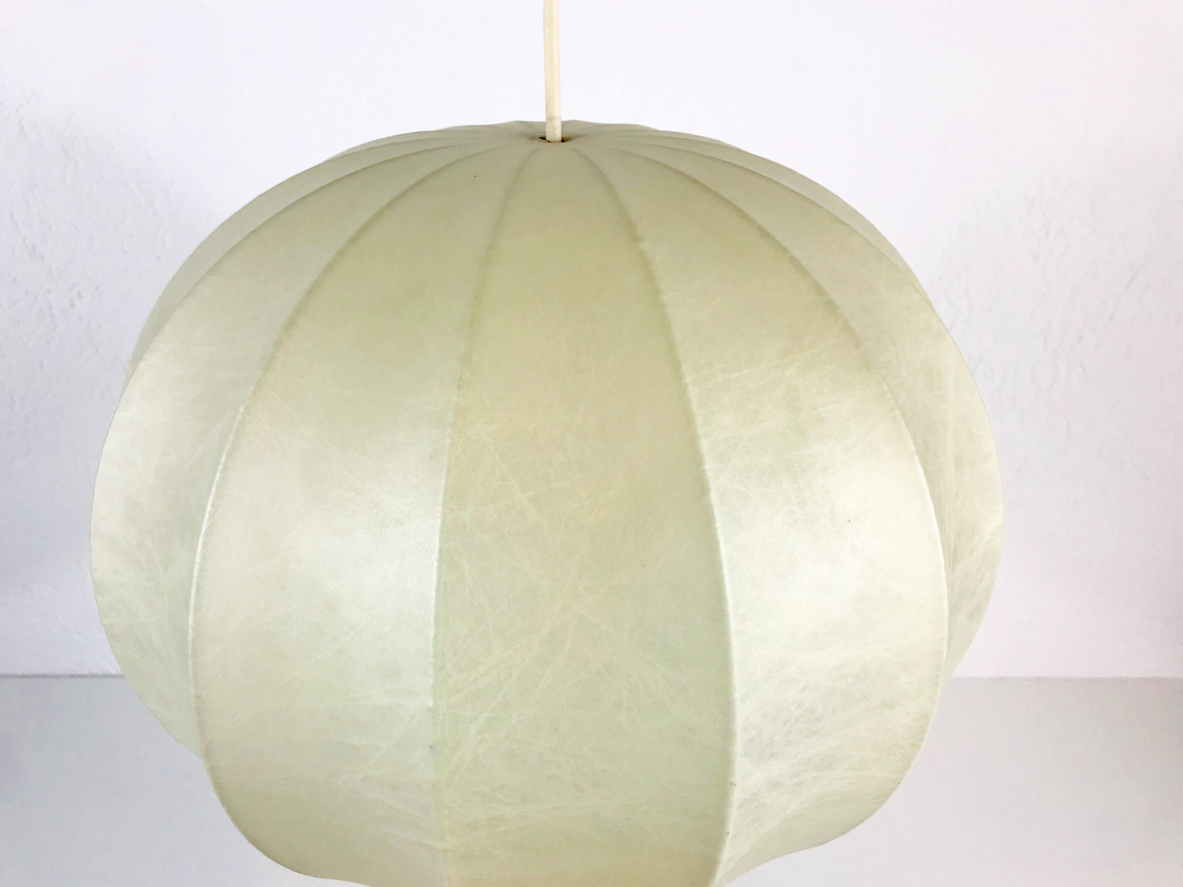 Mid-Century Modern Round Cocoon Pendant Lamp, 1960s, Italy 6