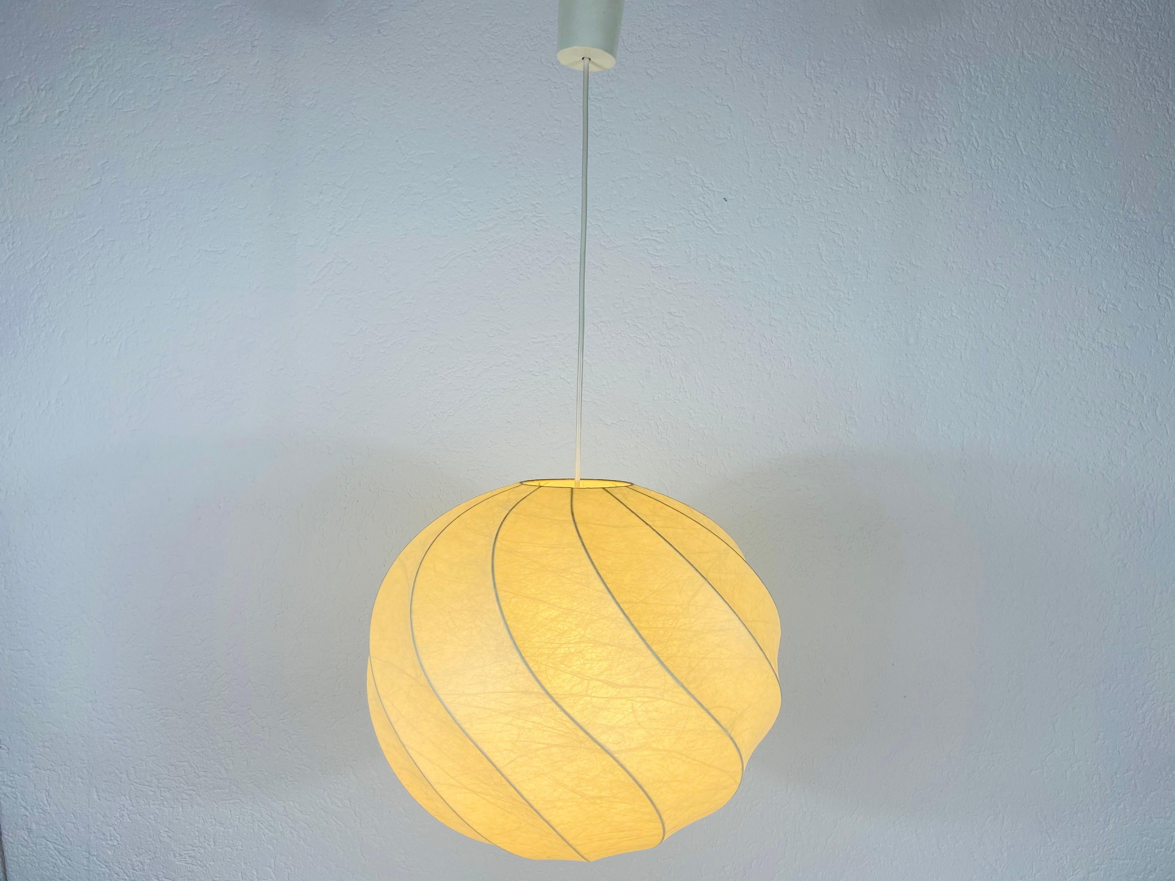 Mid-Century Modern Round Cocoon Pendant Lamp, 1960s, Italy 6
