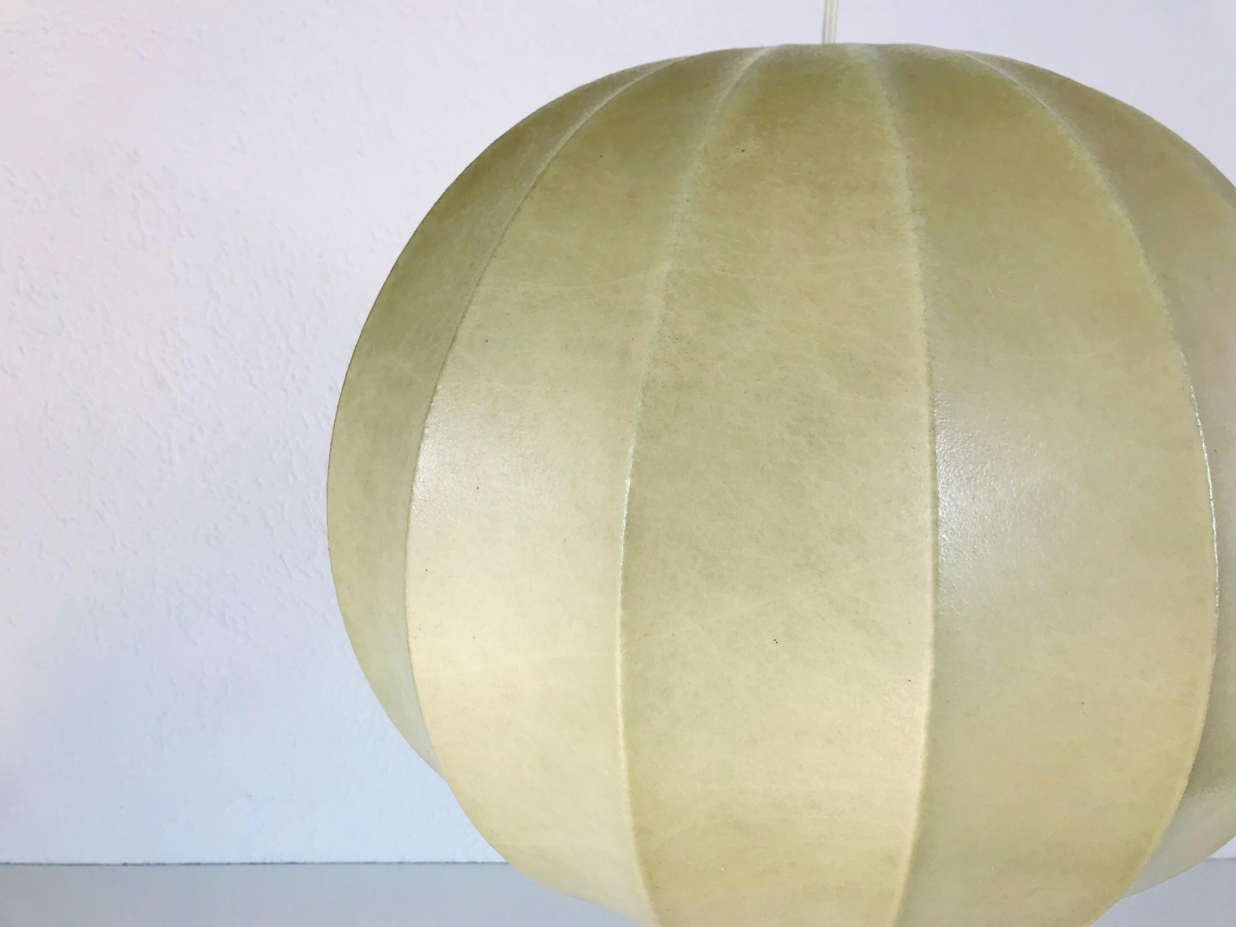 Mid-20th Century Mid-Century Modern Round Cocoon Pendant Lamp, 1960s, Italy