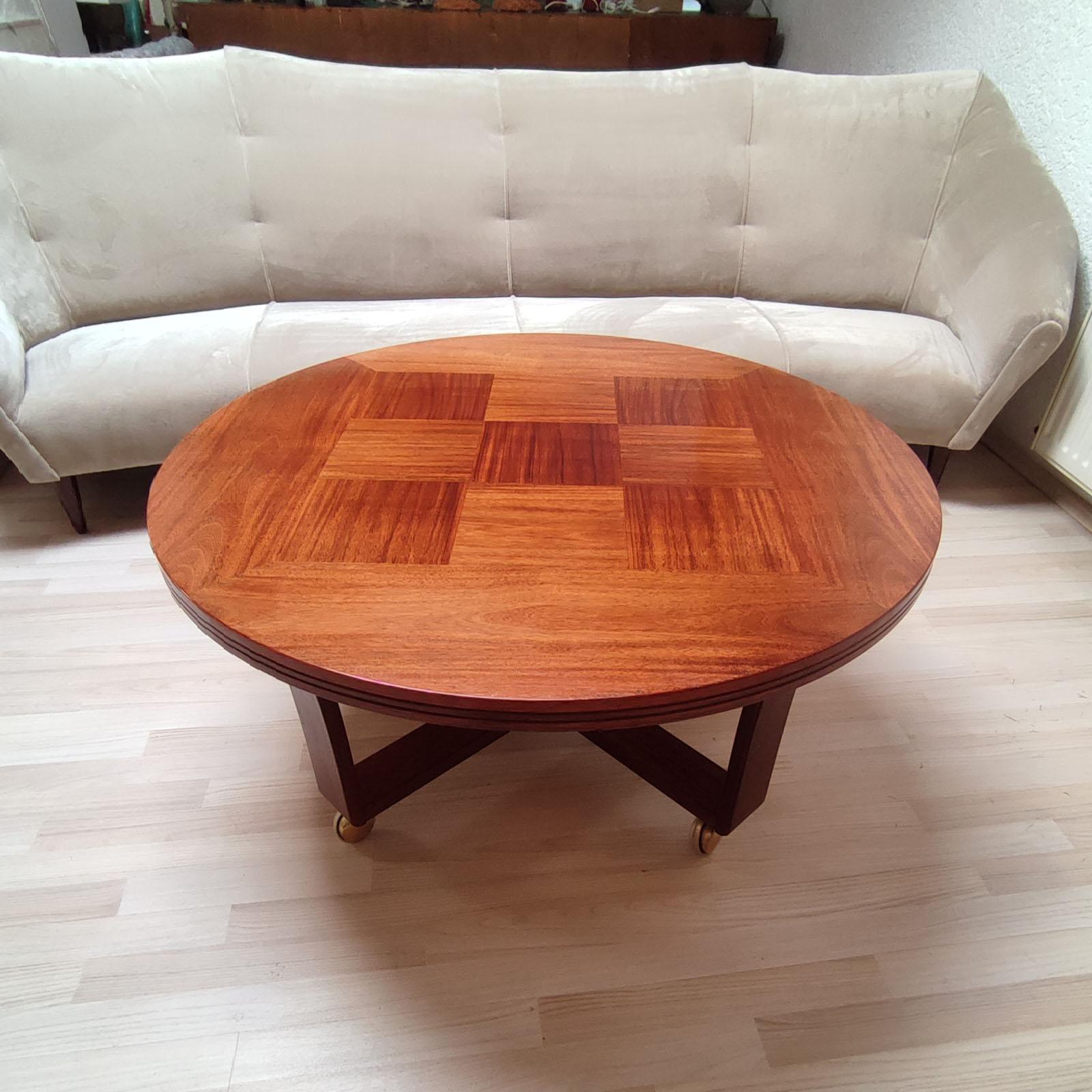 Late 20th Century Mid-Century Modern Round Coffee Sofa Table on Castors, Sweden 1970s For Sale