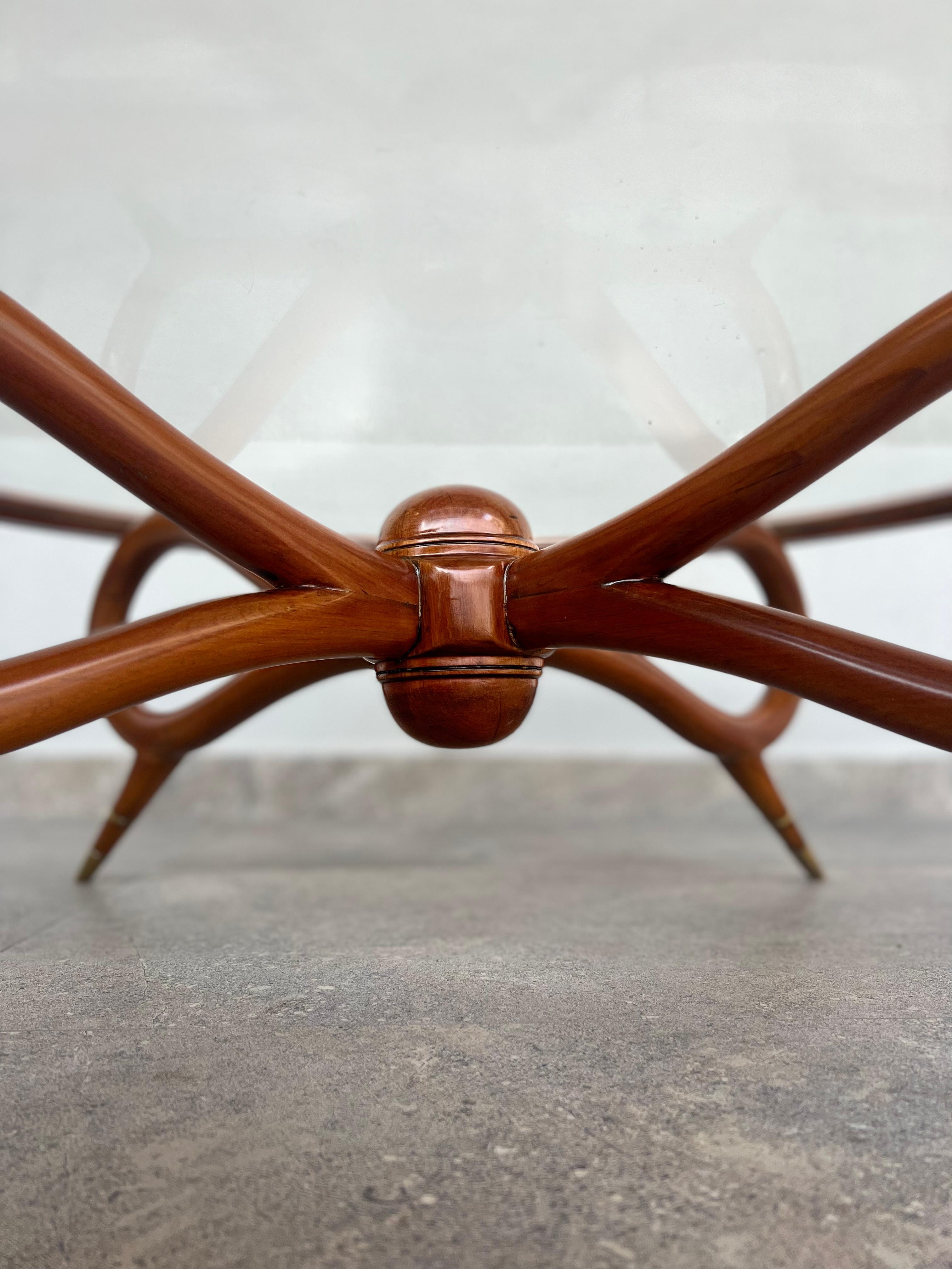 Mid-Century Modern Round Coffee Table In Good Condition For Sale In San Pedro Garza Garcia, Nuevo Leon