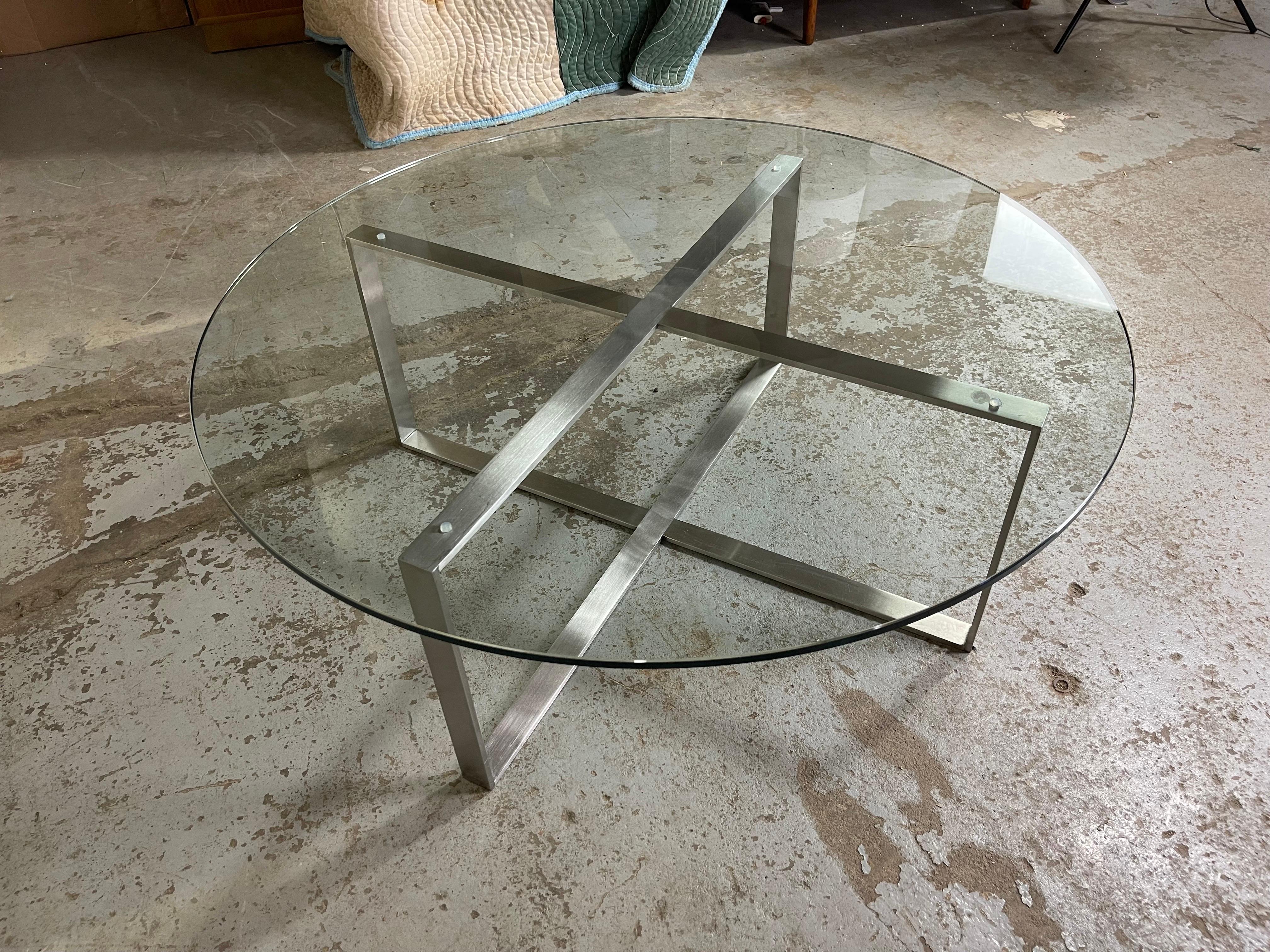 Mid-Century Modern Round Coffee Table in Stainless Steel and Glass by Bernhardt  For Sale 1