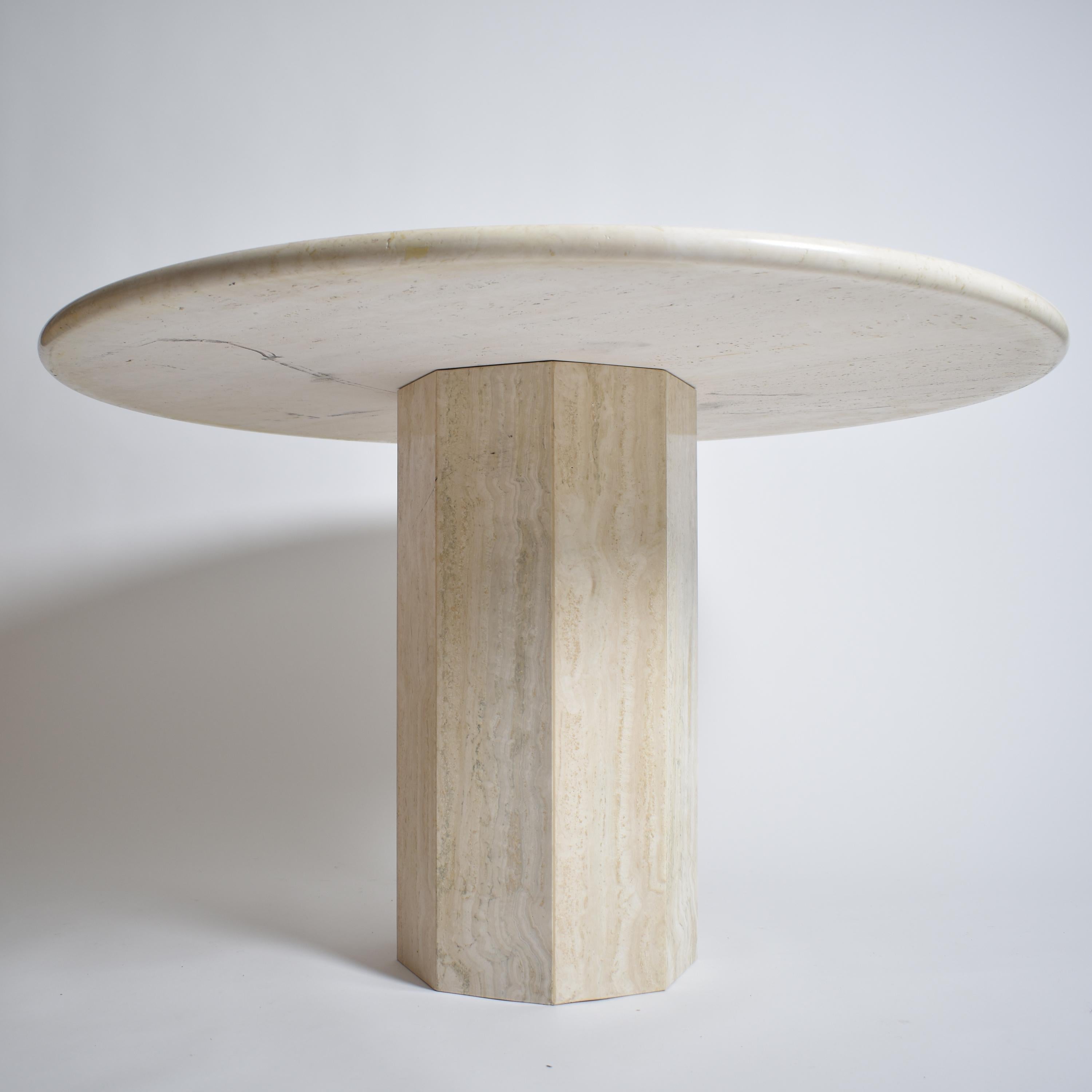 Late 20th Century Mid-Century Modern Round Cream Travertine Dining Table, Italy, 1970
