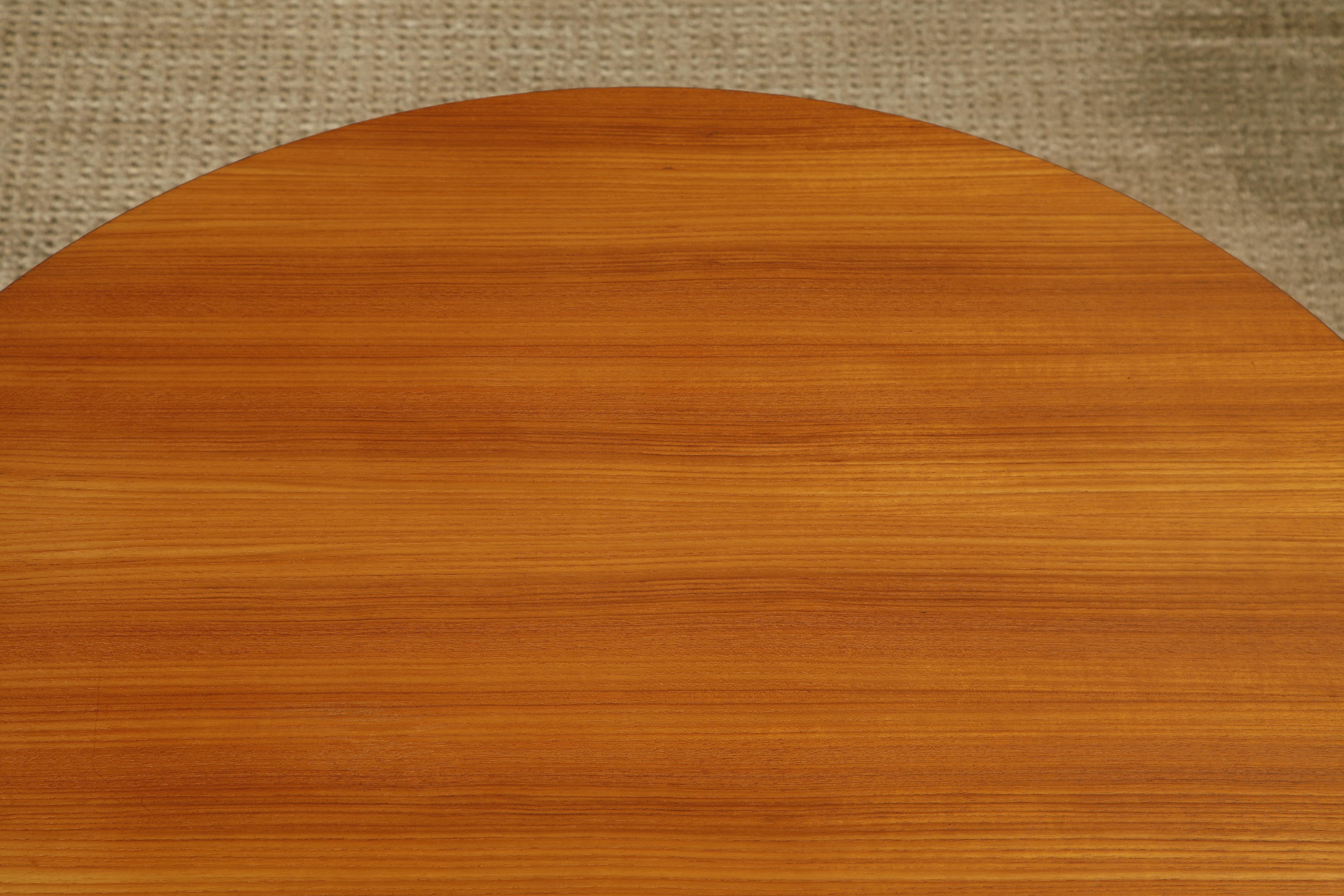 Teak Mid-Century Modern Round Dining / Café / Game Table, Denmark, 1960s For Sale