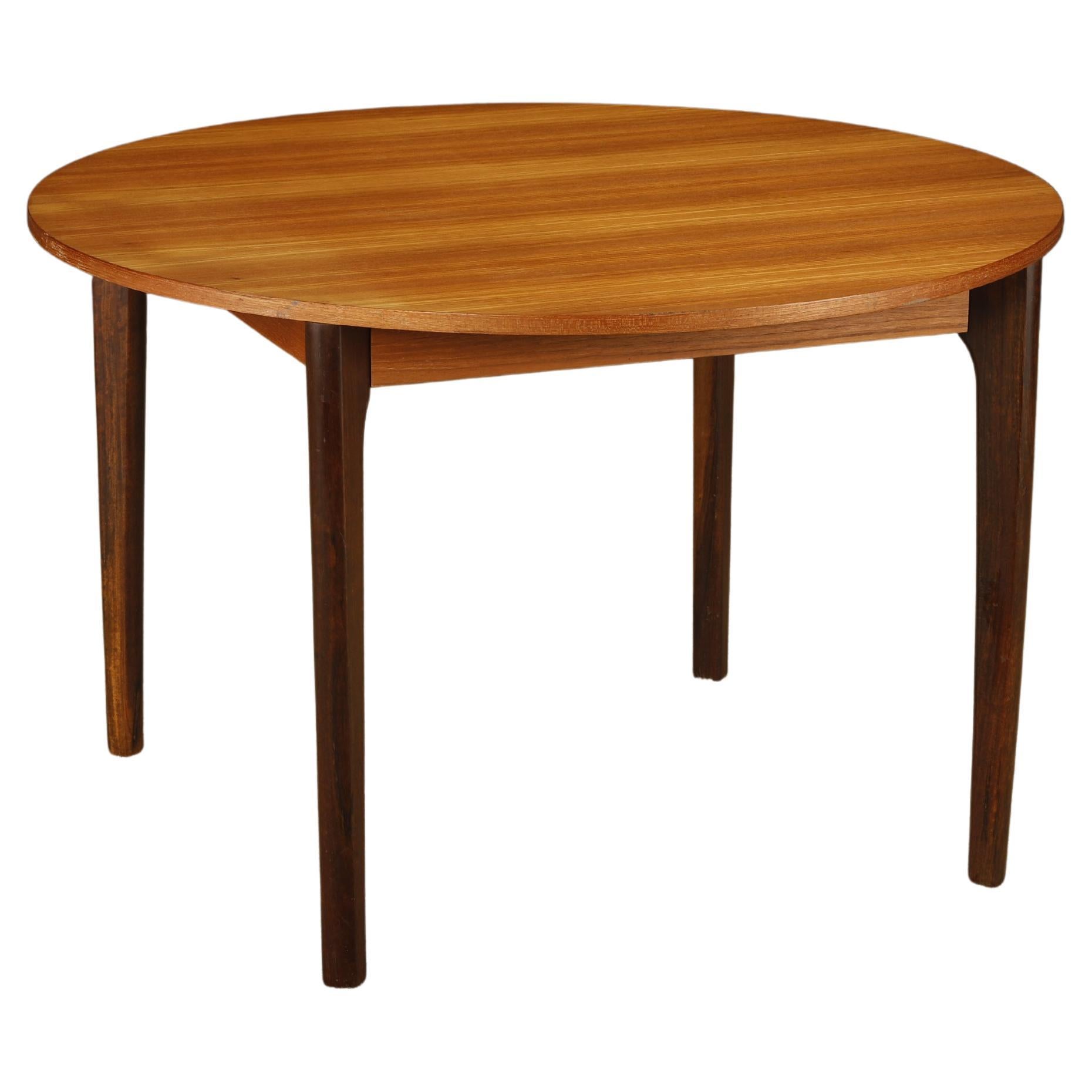 Mid-Century Modern Round Dining / Café / Game Table, Denmark, 1960s For Sale