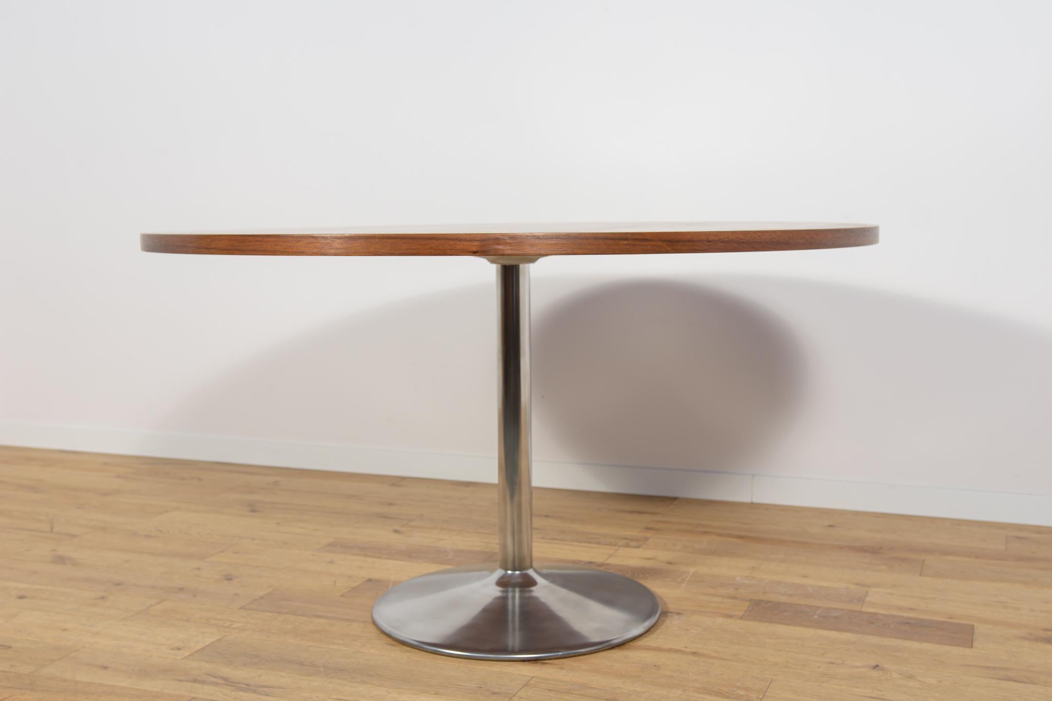 Mesa de comedor redonda moderna de mediados de siglo, Dinamarca, 1970 finales del siglo XX en venta