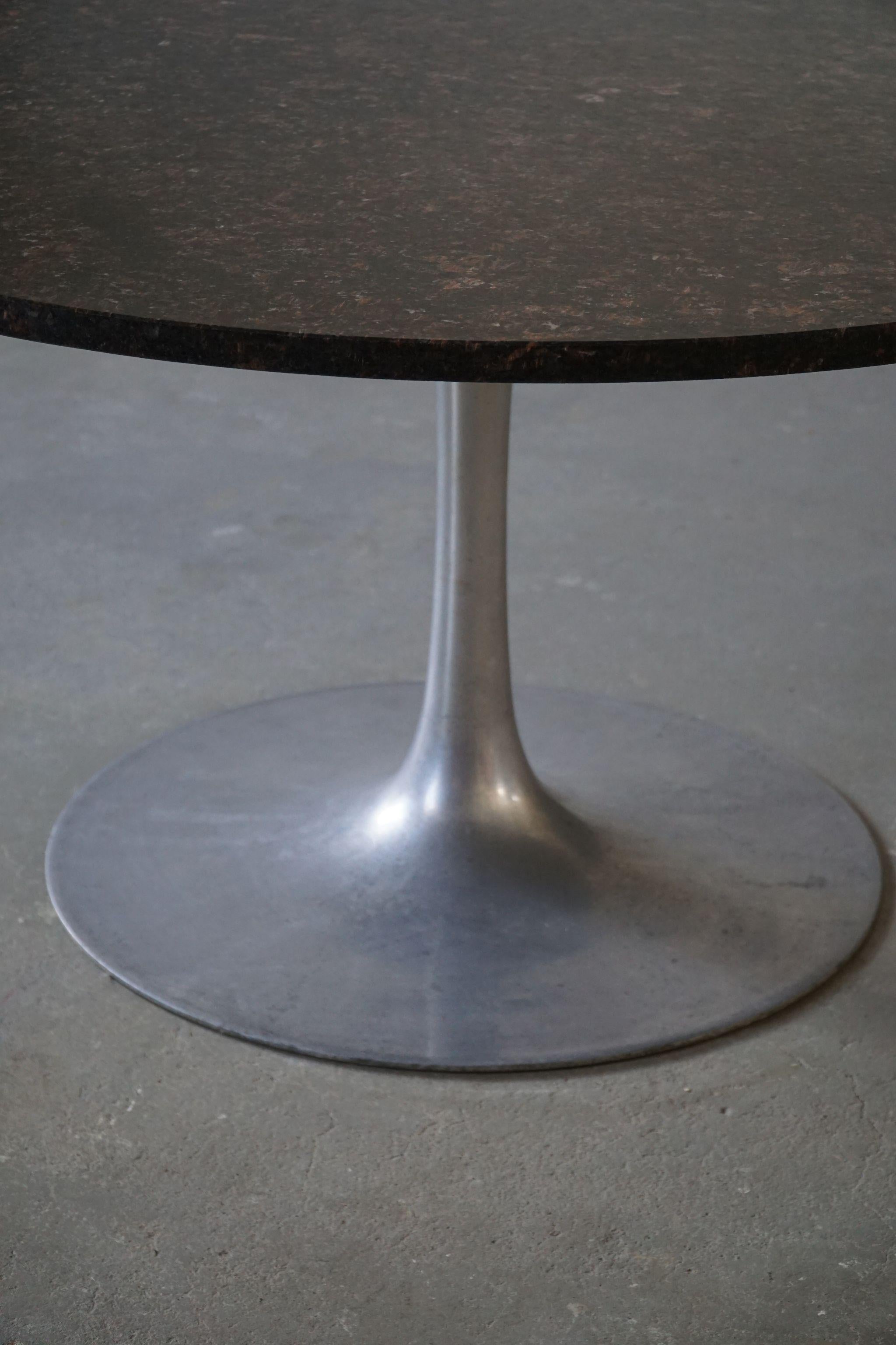 Mid-Century Modern, Round Dining Table in Granite, Tulip Style, Made in 1970s 4