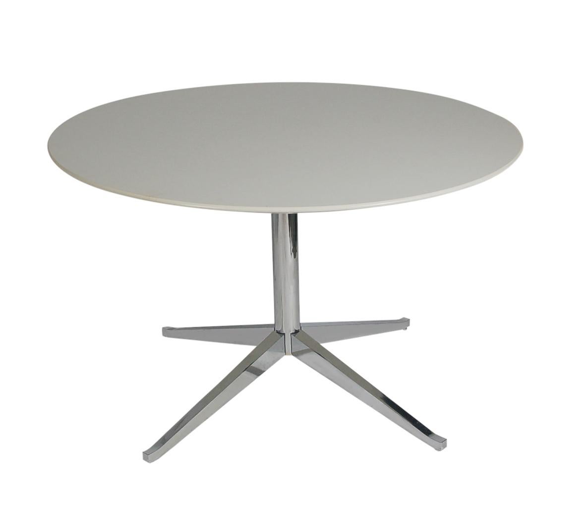 American Mid-Century Modern Round Dining Table or Desk by Florence Knoll for Knoll