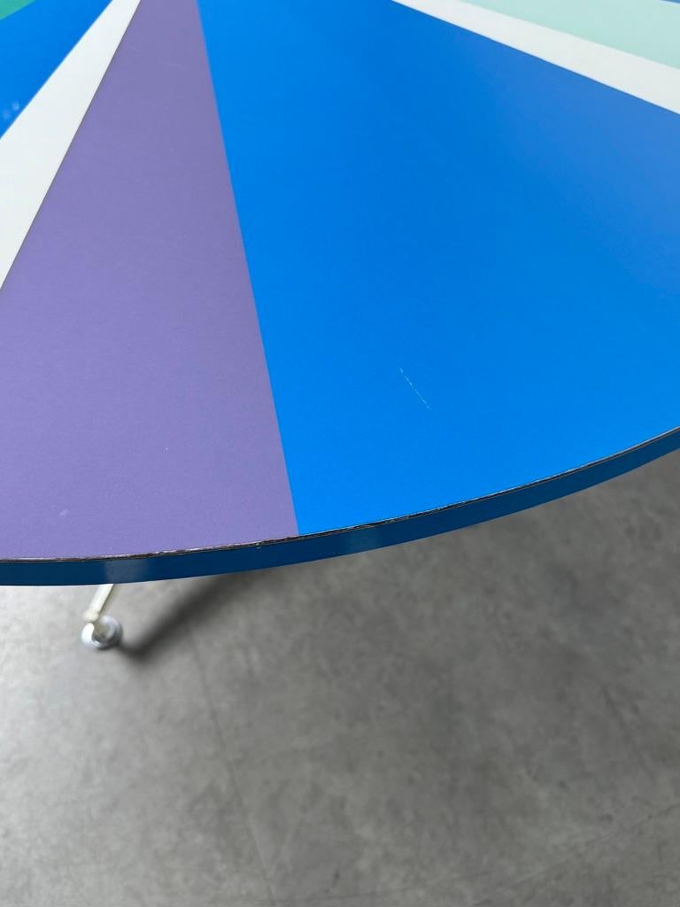 Table de salle à manger ronde moderne du milieu du siècle, Peter Pepper Products, Starburst Design en vente 4