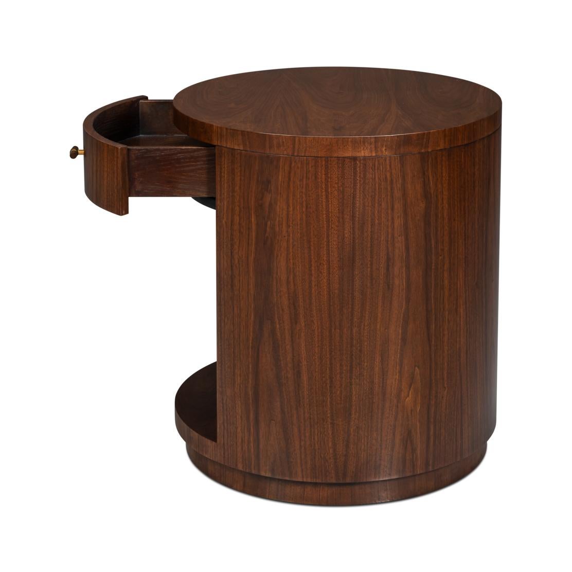 Mid-Century Modern Round End Table For Sale 2