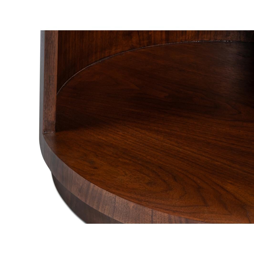 Mid-Century Modern Round End Table For Sale 3