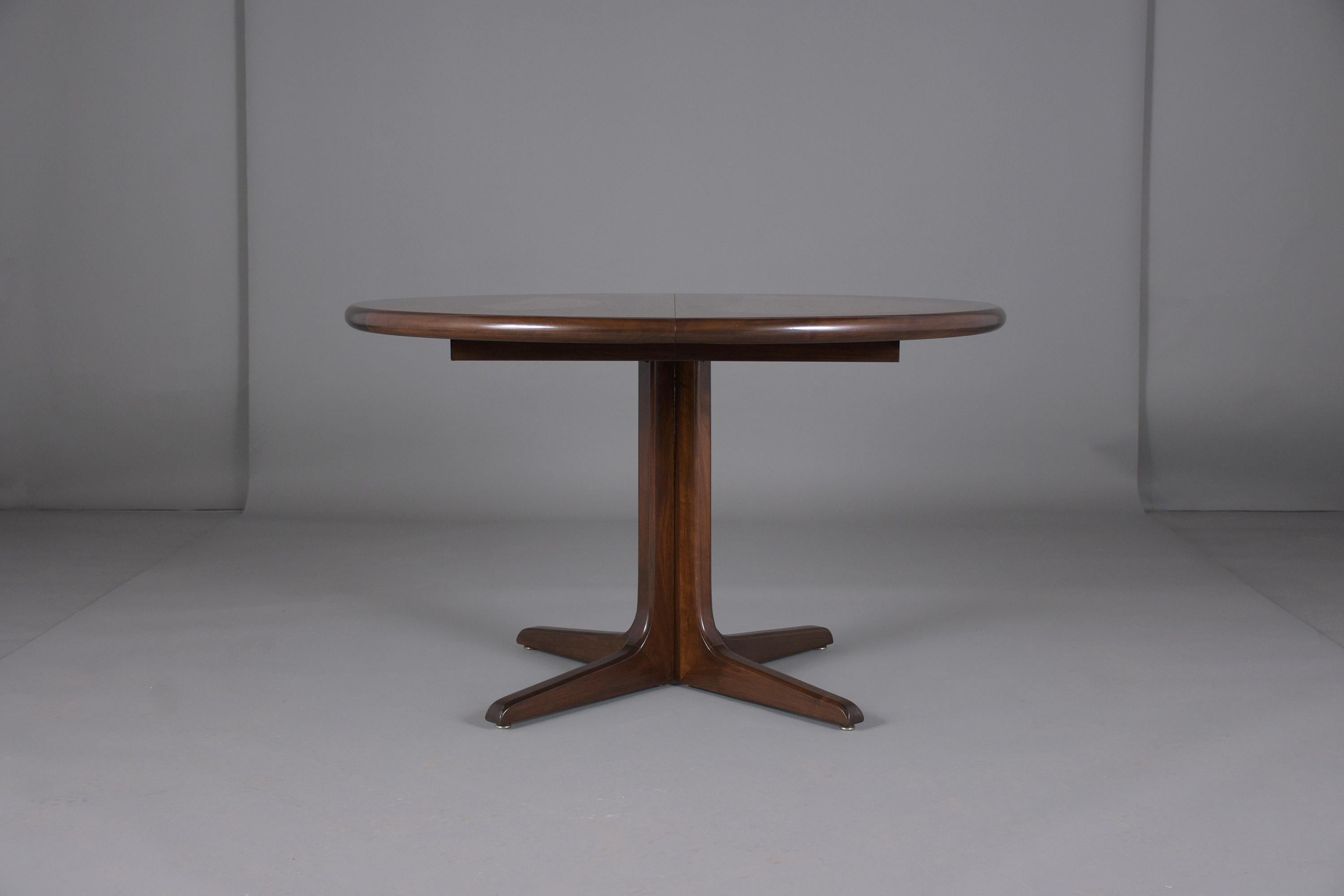 Mid-Century Modern Round Extendable Dining Table 6