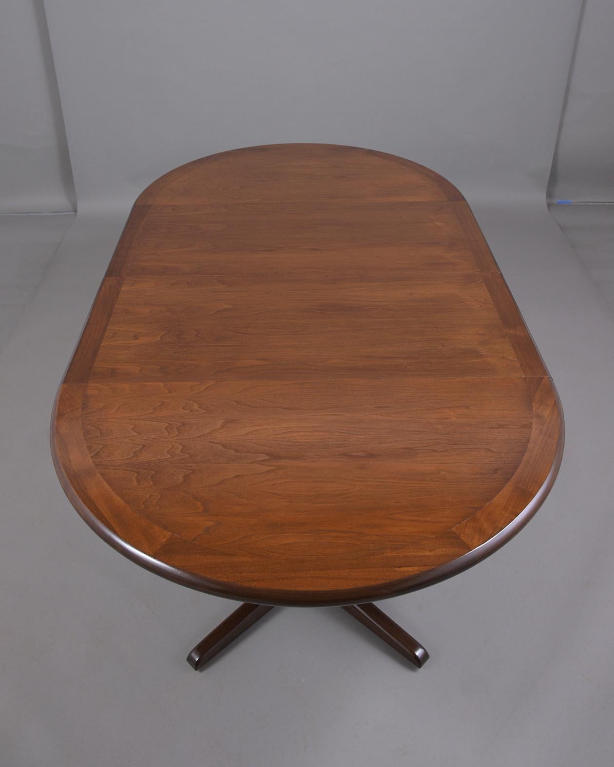 Mid-Century Modern Round Extendable Dining Table 2
