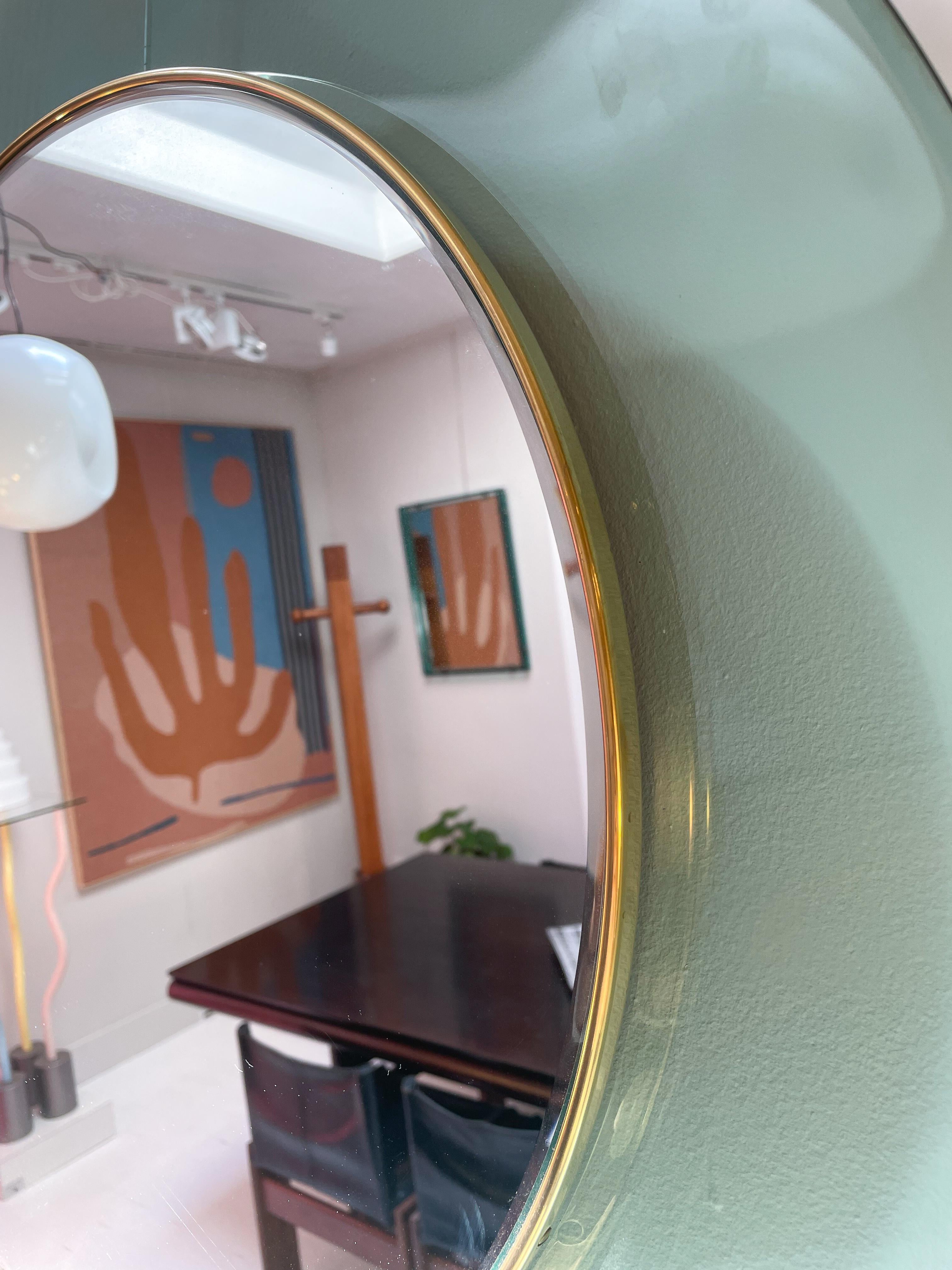 Italian Mid-Century Modern Round Fontana Arte Mirror by Max Ingrand, Italy, 1960s For Sale