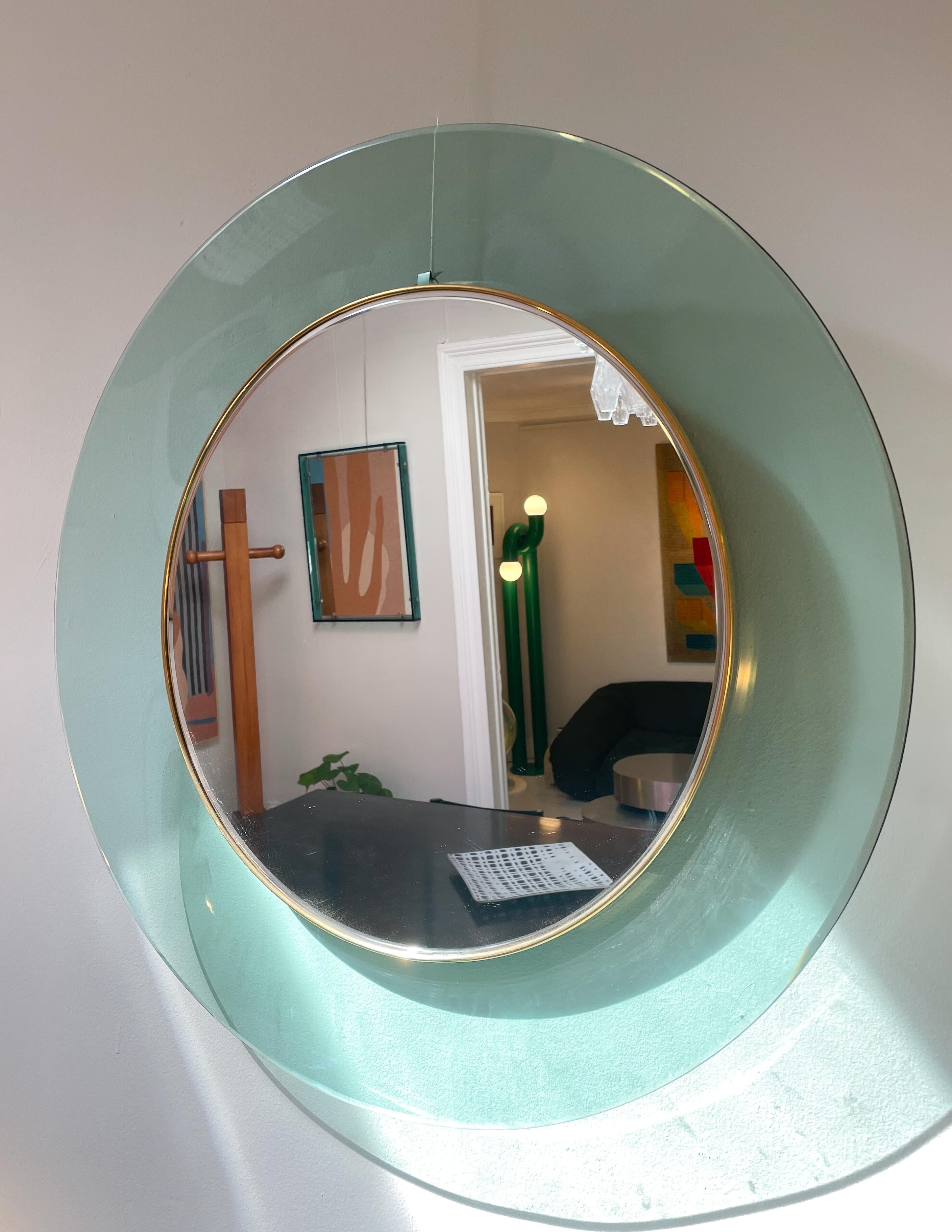 Glass Mid-Century Modern Round Fontana Arte Mirror by Max Ingrand, Italy, 1960s For Sale