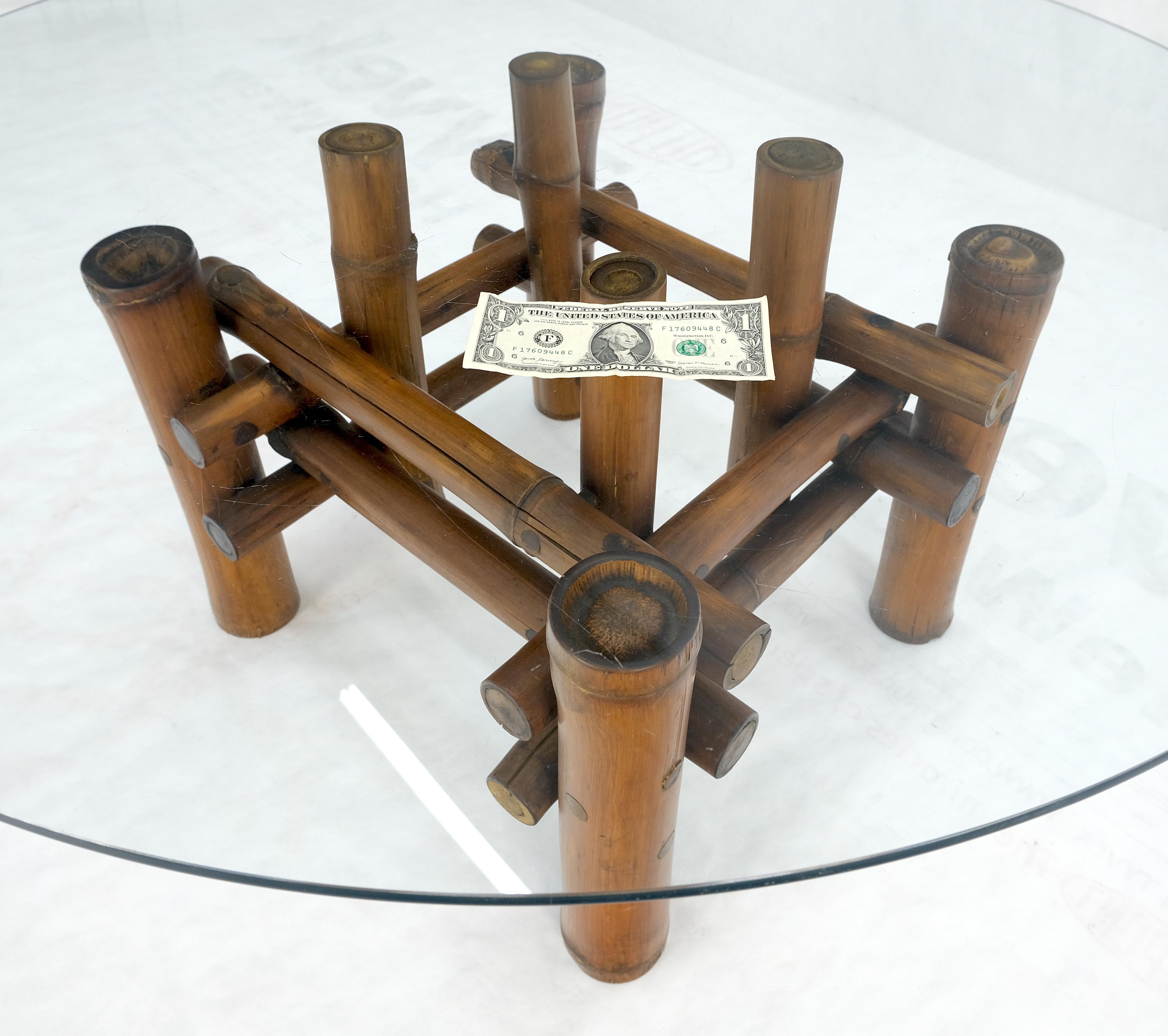 Table basse ronde mi-siècle moderne avec plateau en verre de diamètre épais et base en bambou MINT en vente 5