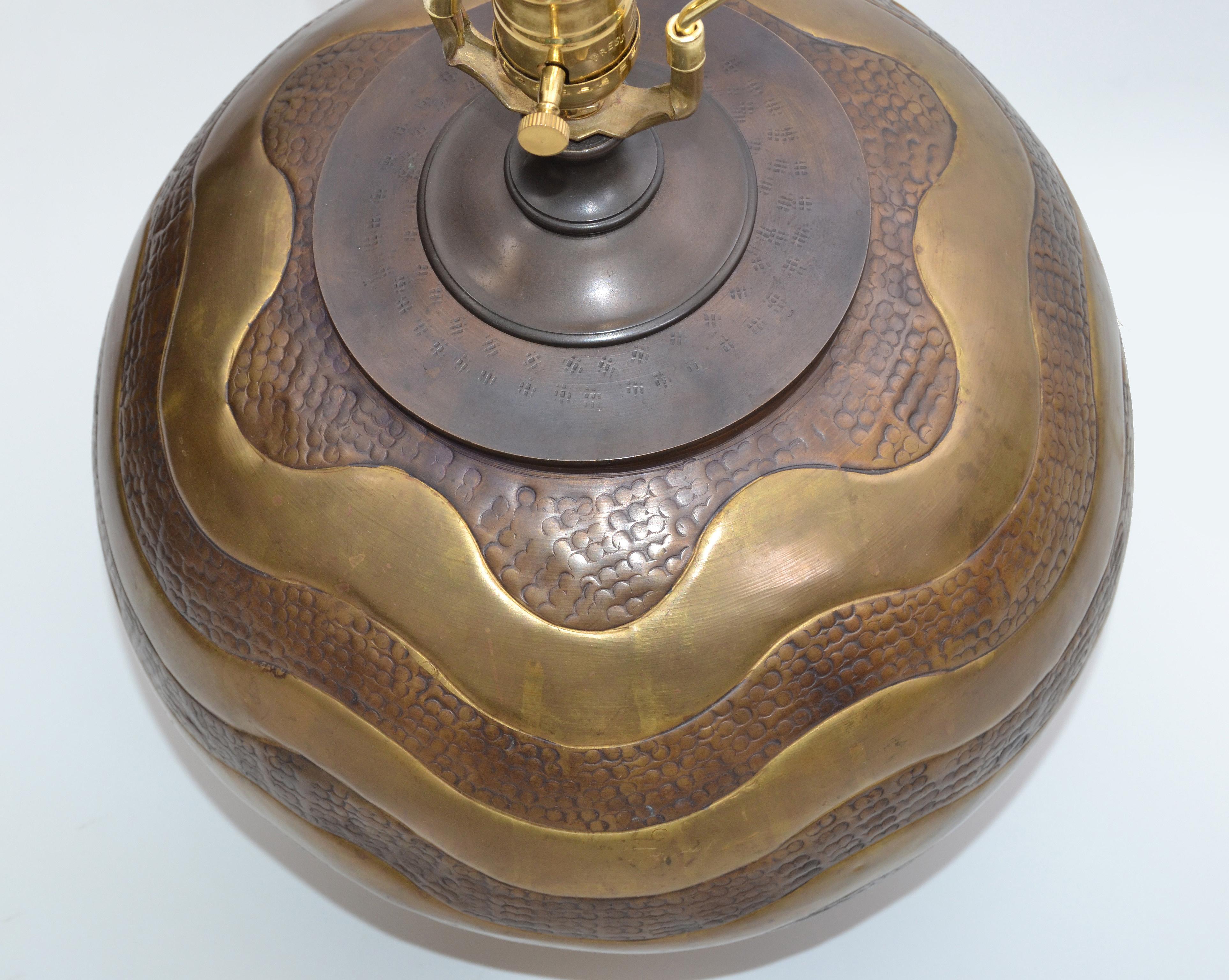 Mid-Century Modern Round Hammered Brass, Copper and Bronze Table Lamp 2