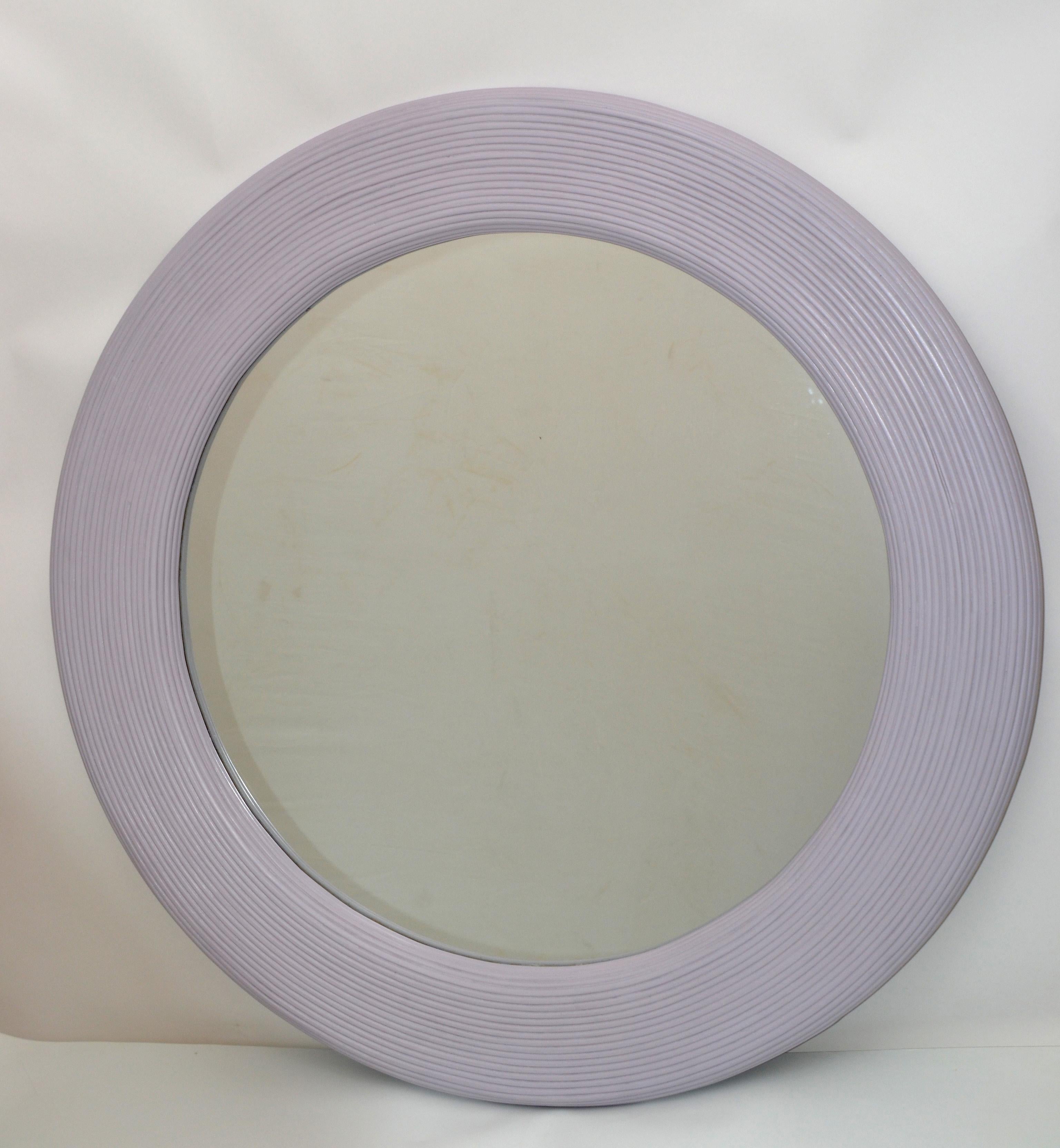 Mid-Century Modern Round Handmade Light Purple Finish Pencil Reed Wall Mirror In Good Condition In Miami, FL