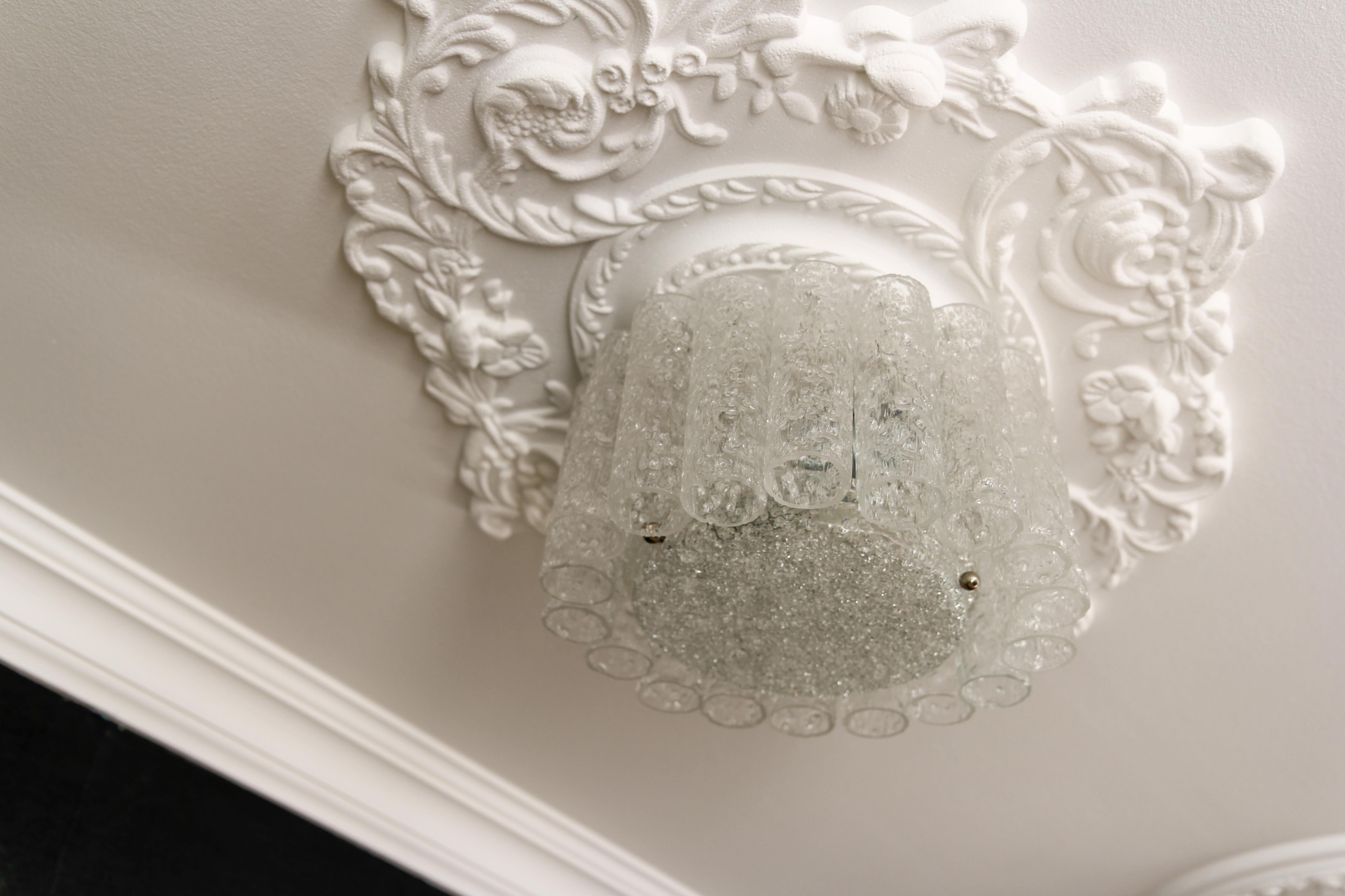 Lampadario rotondo a tubi di vetro di ghiaccio di Doria, anni '60 ca. in vendita 5