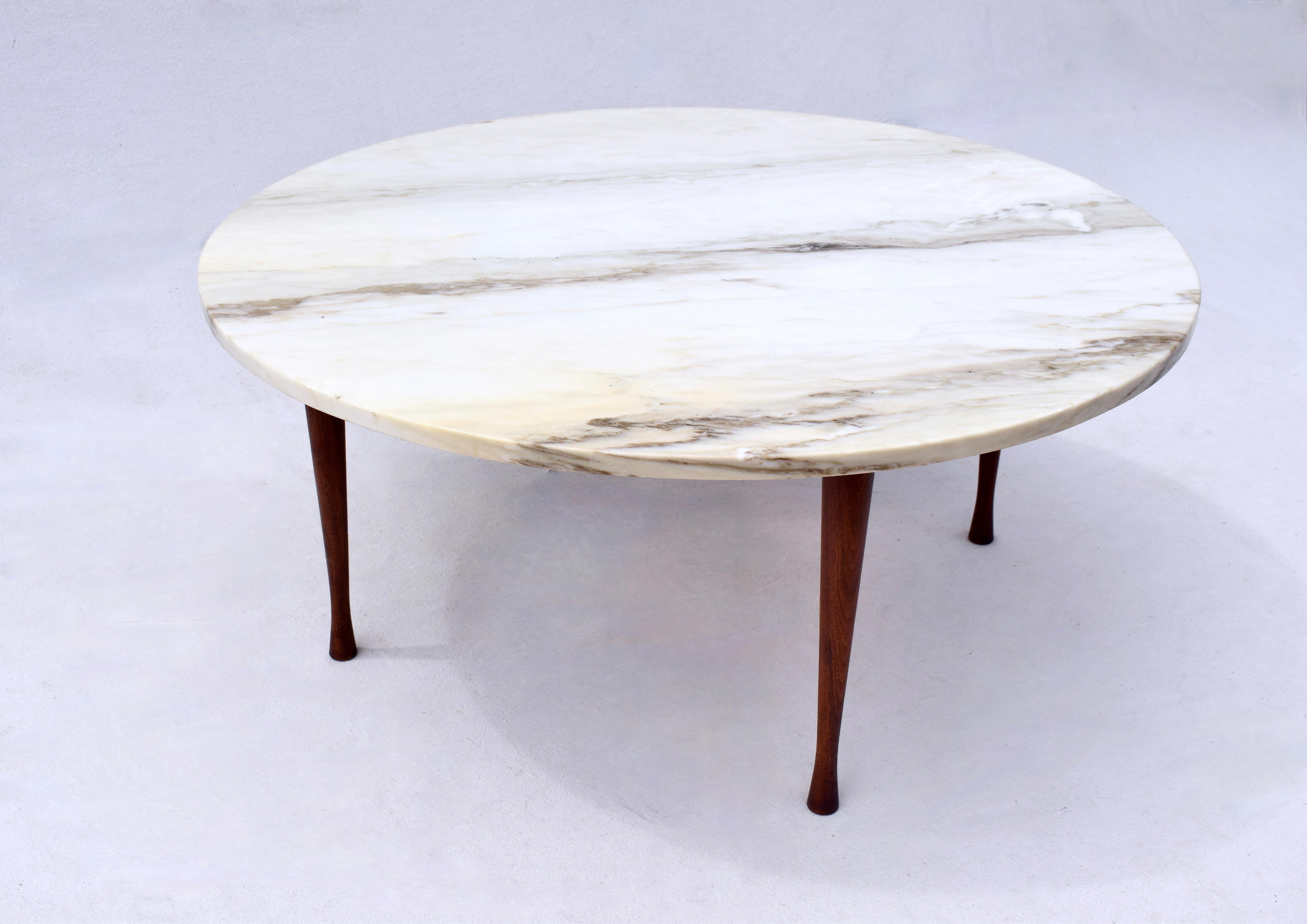 Tavolo da cocktail rotondo in marmo italiano del Mid Century Modern in vendita 1