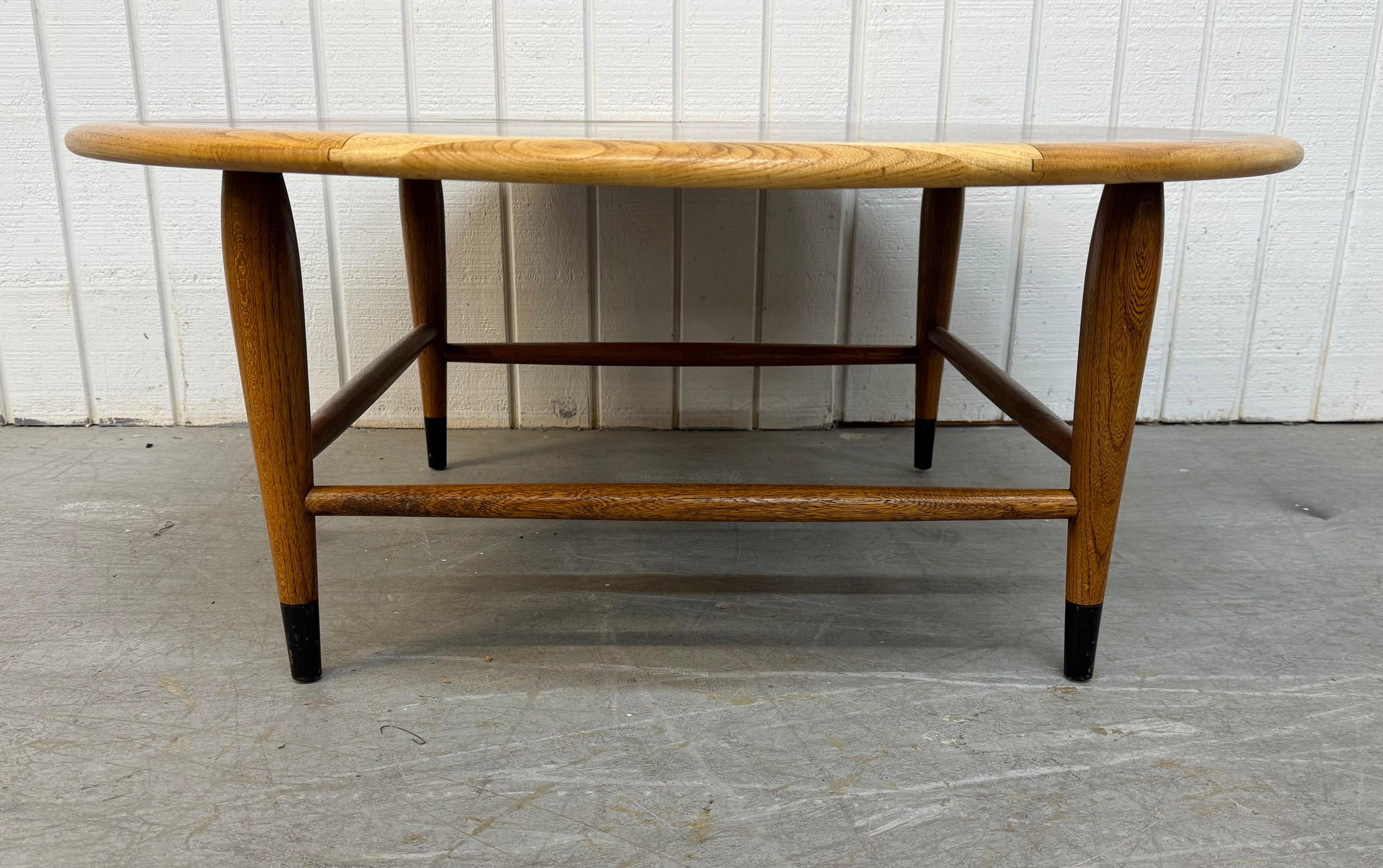 Wood Mid-Century Modern Round Lane Acclaim Coffee Table For Sale