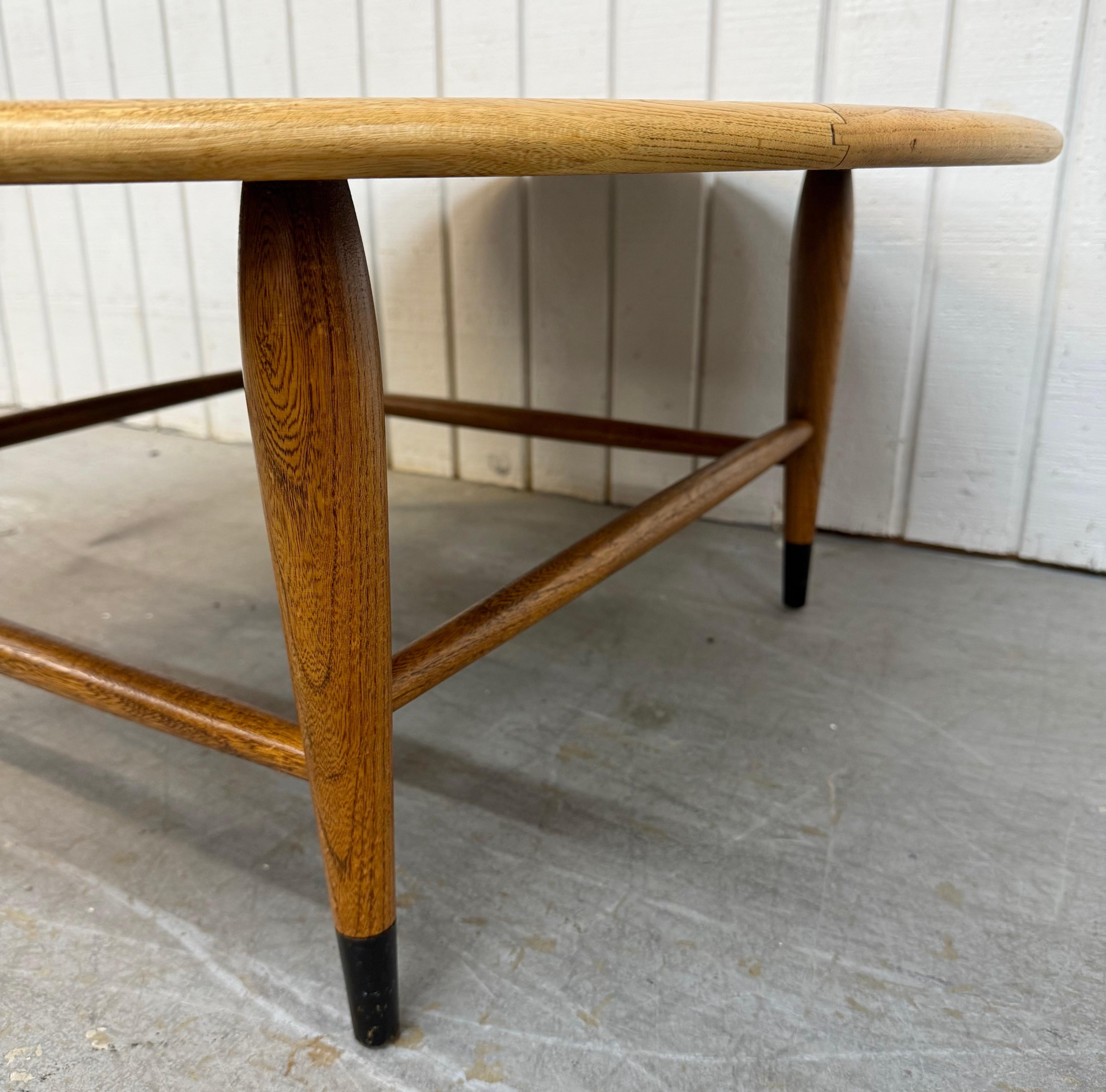 Mid-Century Modern Round Lane Acclaim Coffee Table For Sale 1