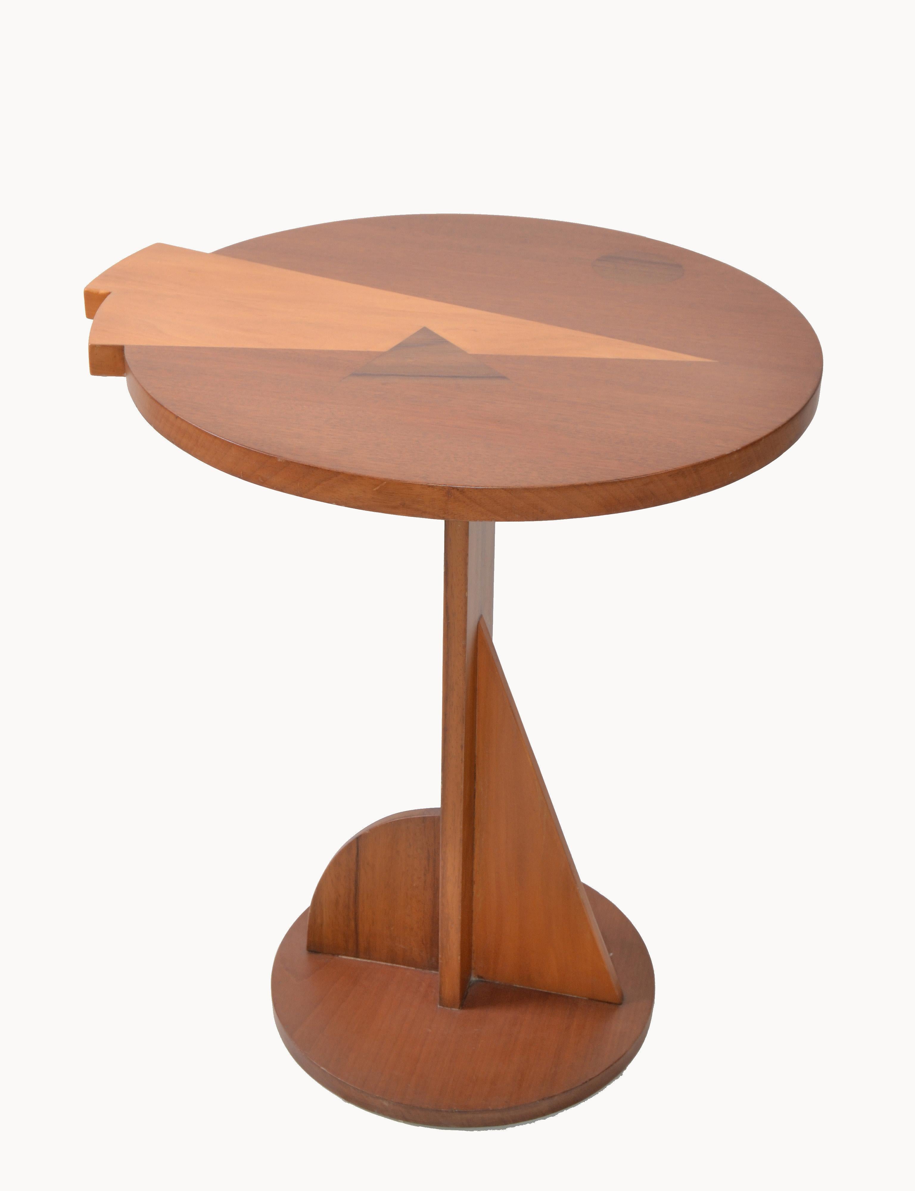 Mid-Century Modern Round Mahogany Wood Marquetry Side or Cocktail Table, Italy 6