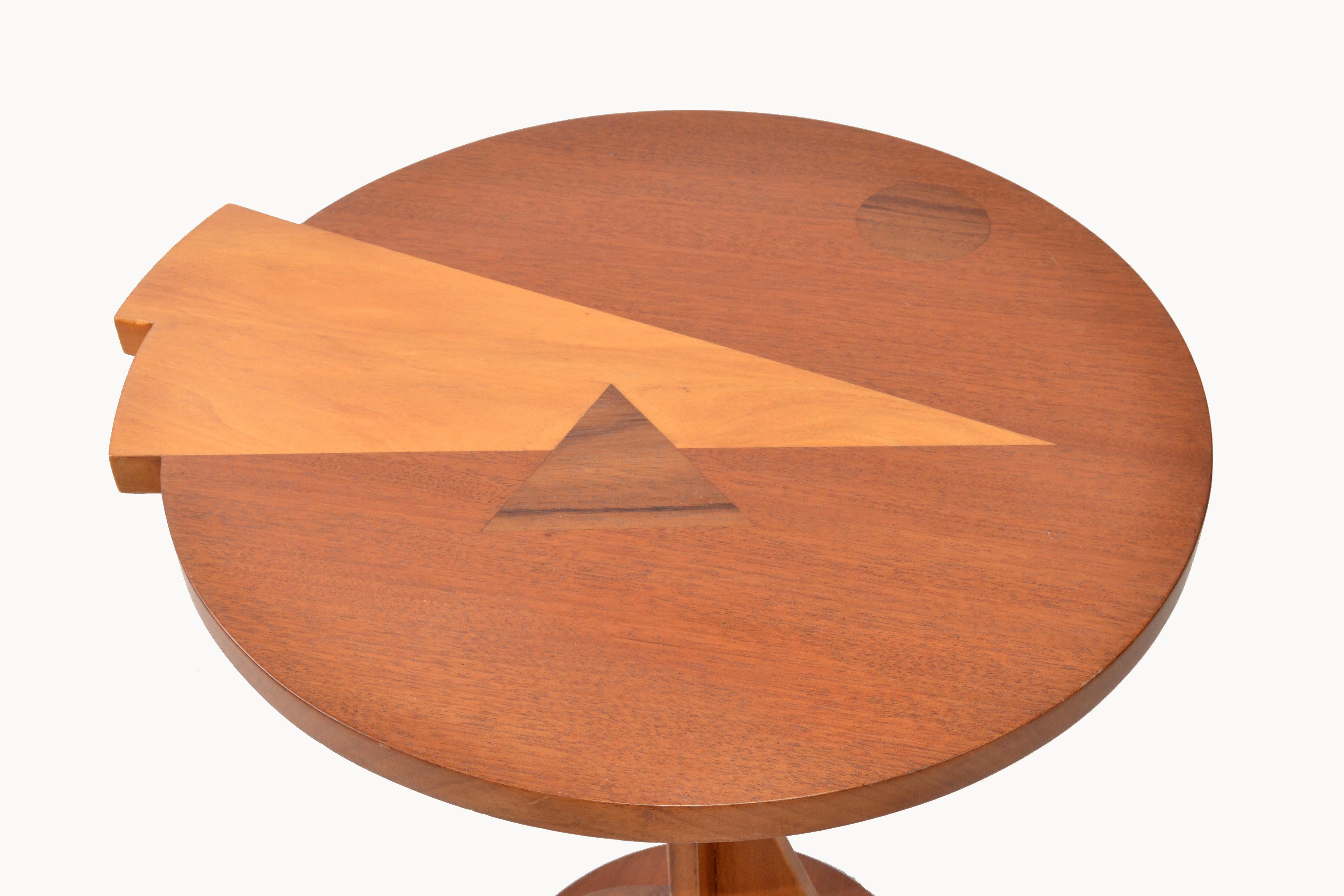 Mid-Century Modern Round Mahogany Wood Marquetry Side or Cocktail Table, Italy 2