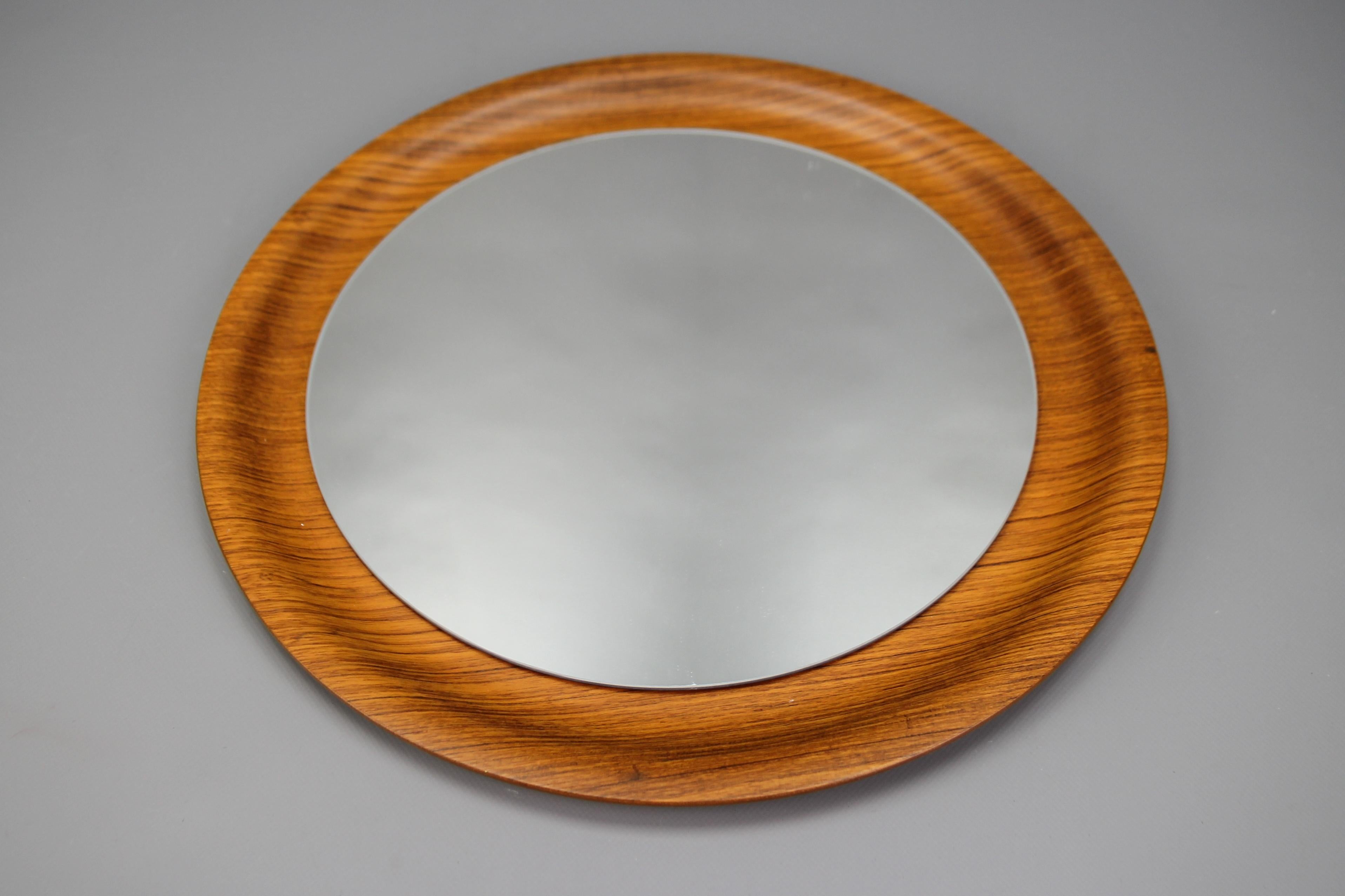 Mid-Century Modern Round Plywood Frame Wall Mirror, 1960s In Good Condition For Sale In Barntrup, DE