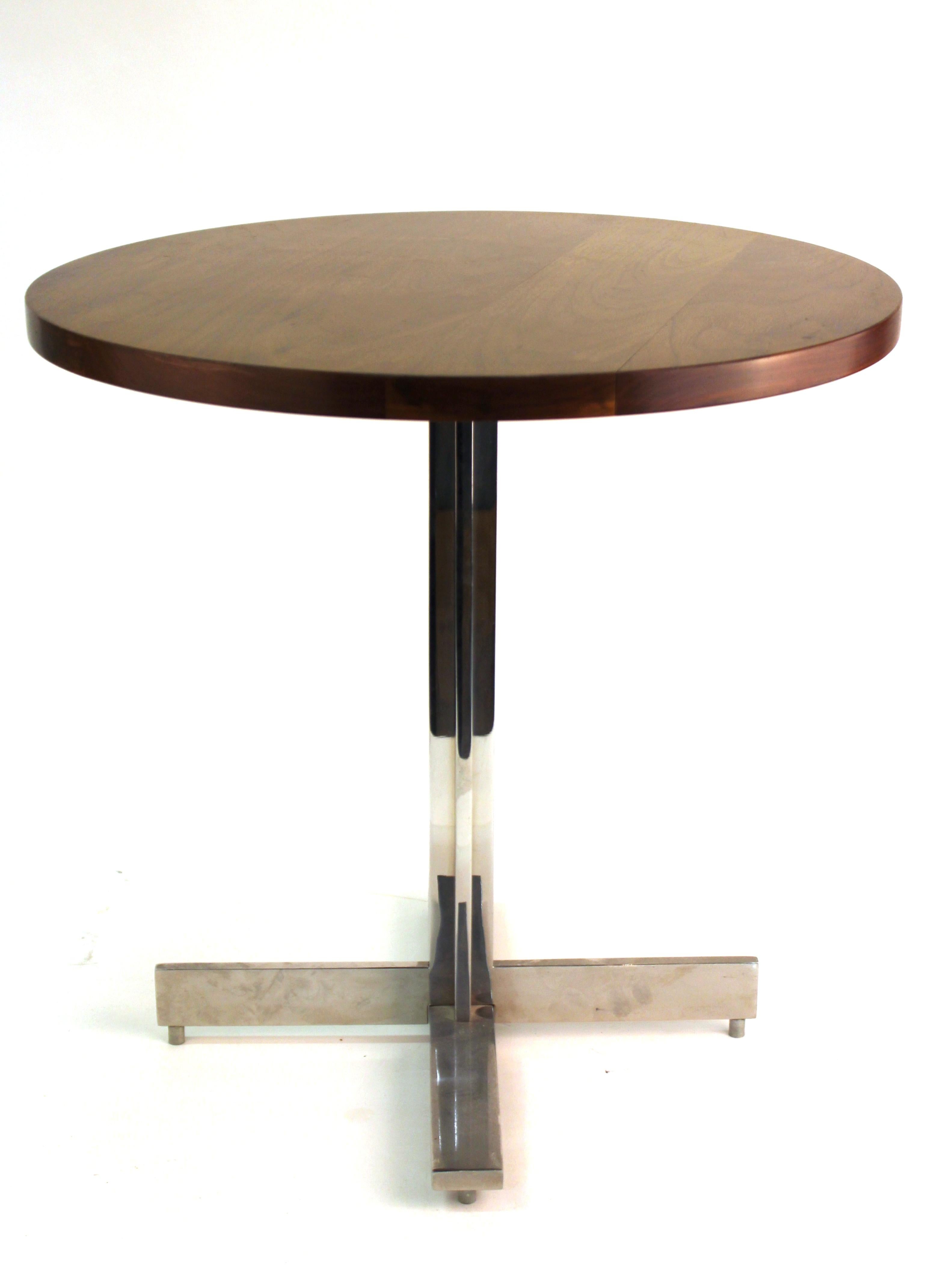 Mid-Century Modern Round Side Table in Style of Hans Eichenberger In Good Condition In New York, NY