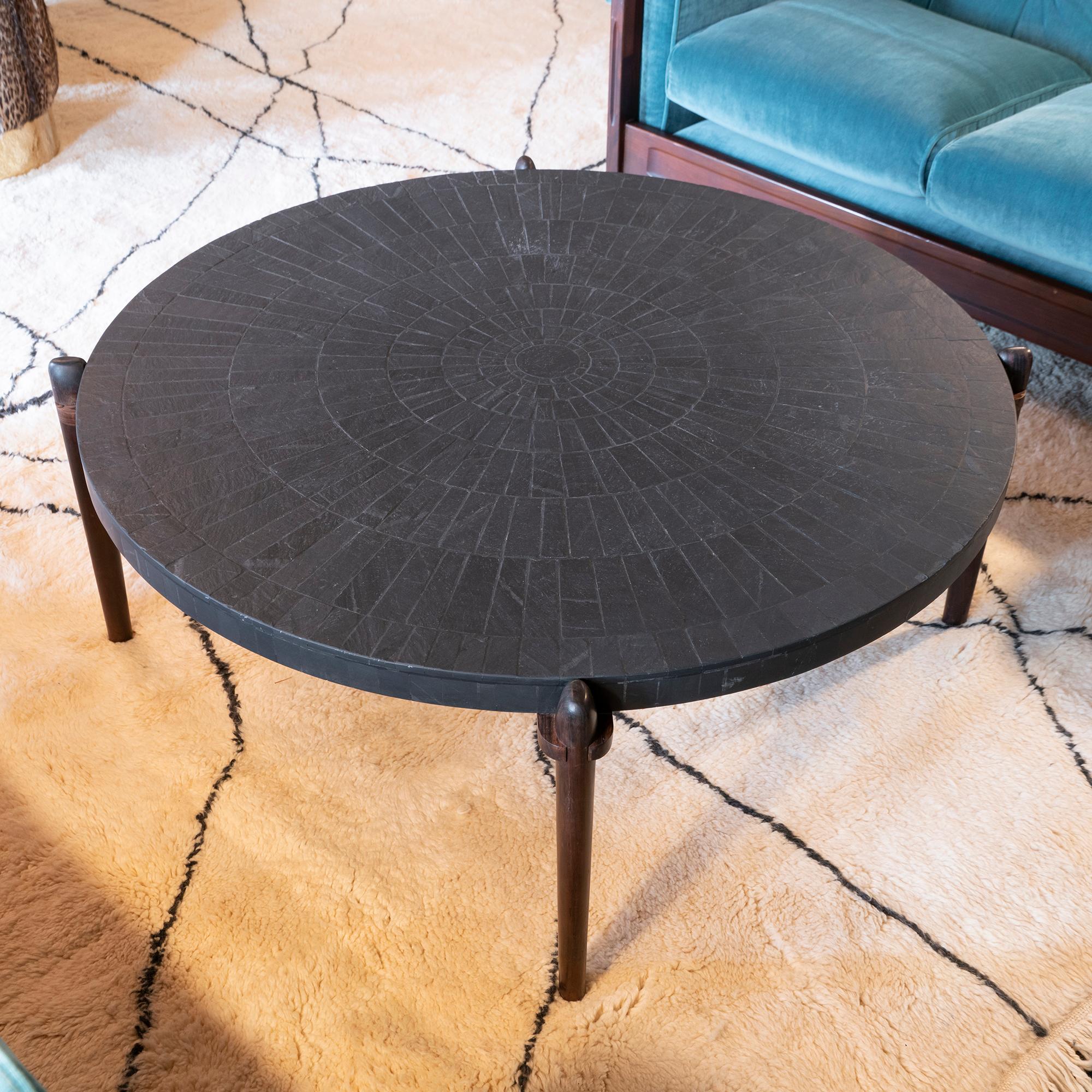 Mid-Century Modern Round Slate and Palisander Coffee Table, Belgium, 1960s In Good Condition In Firenze, IT