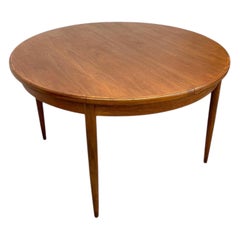 Mid Century Modern Round to Oval Extendable Dining Table instyle G-Plan Fresco