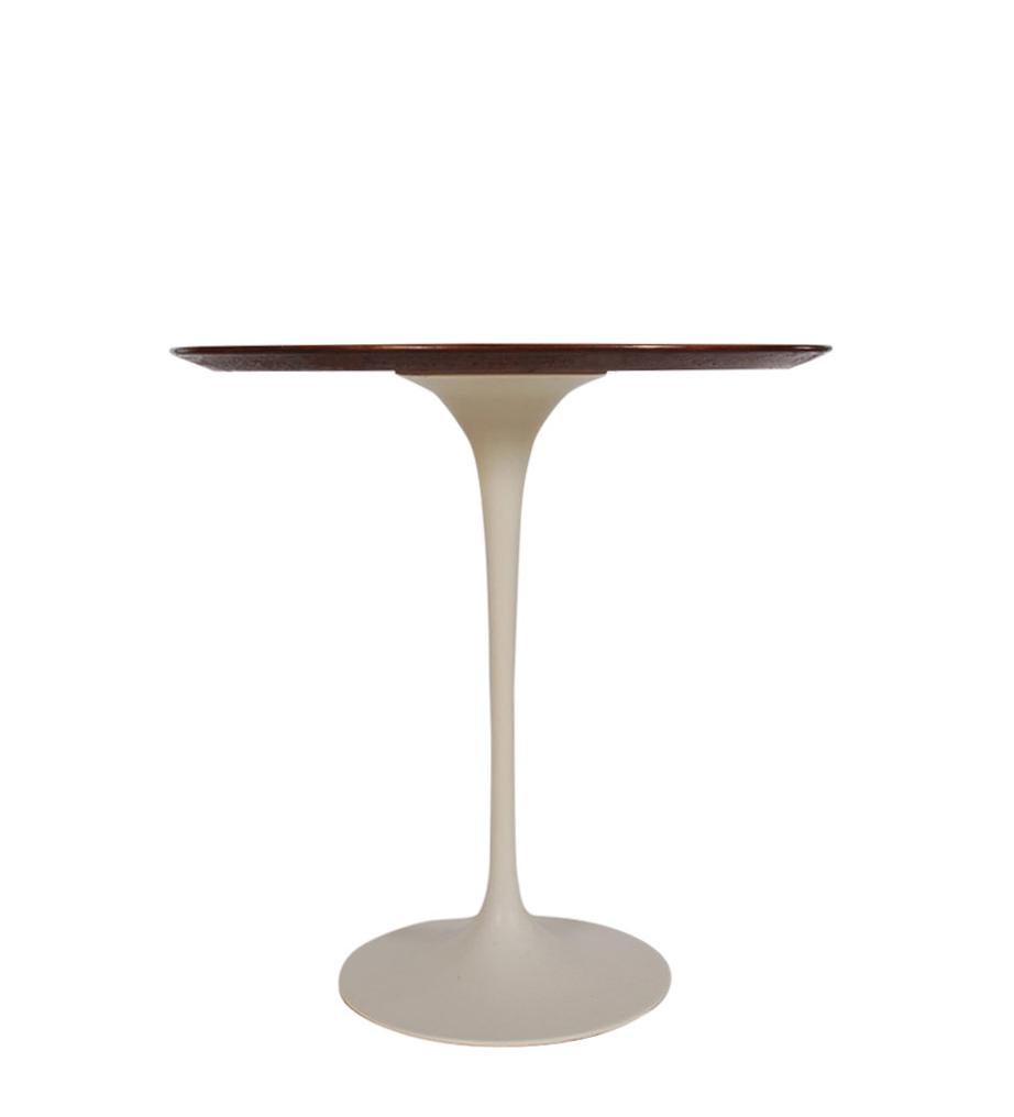 Late 20th Century Mid-Century Modern Round Tulip End or Side Tables by Eero Saarinen for Knoll