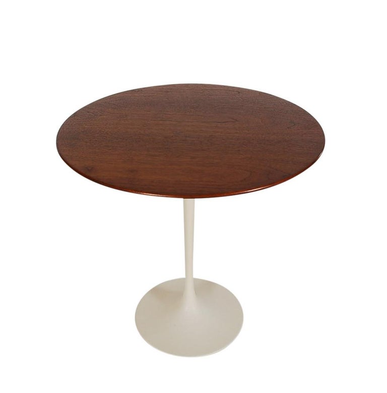 MidCentury Modern Round Tulip End or Side Tables by Eero Saarinen for