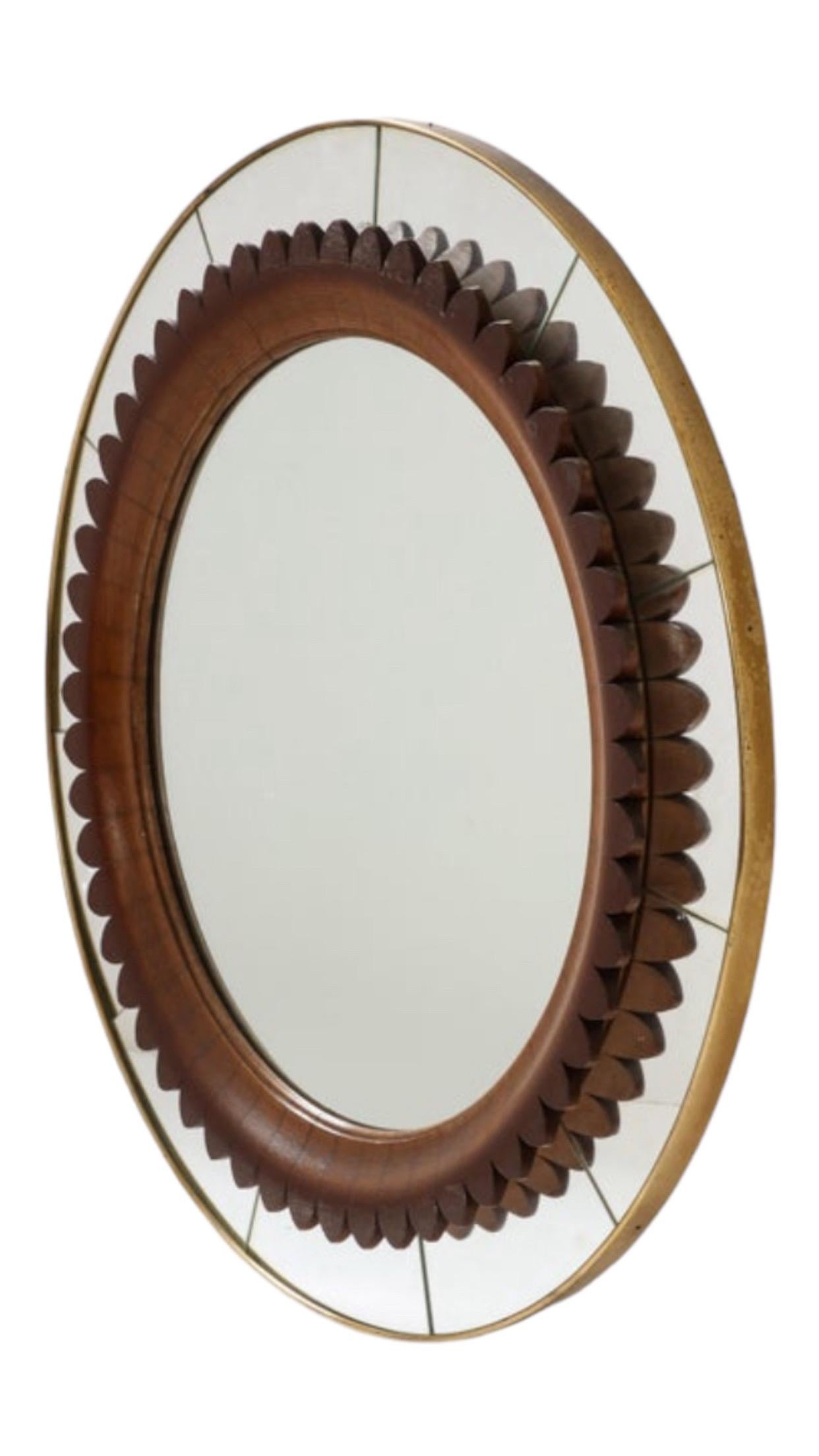 Carved Mid-Century Modern Round Walnut and Brass Mirror by Fratelli Marelli  For Sale