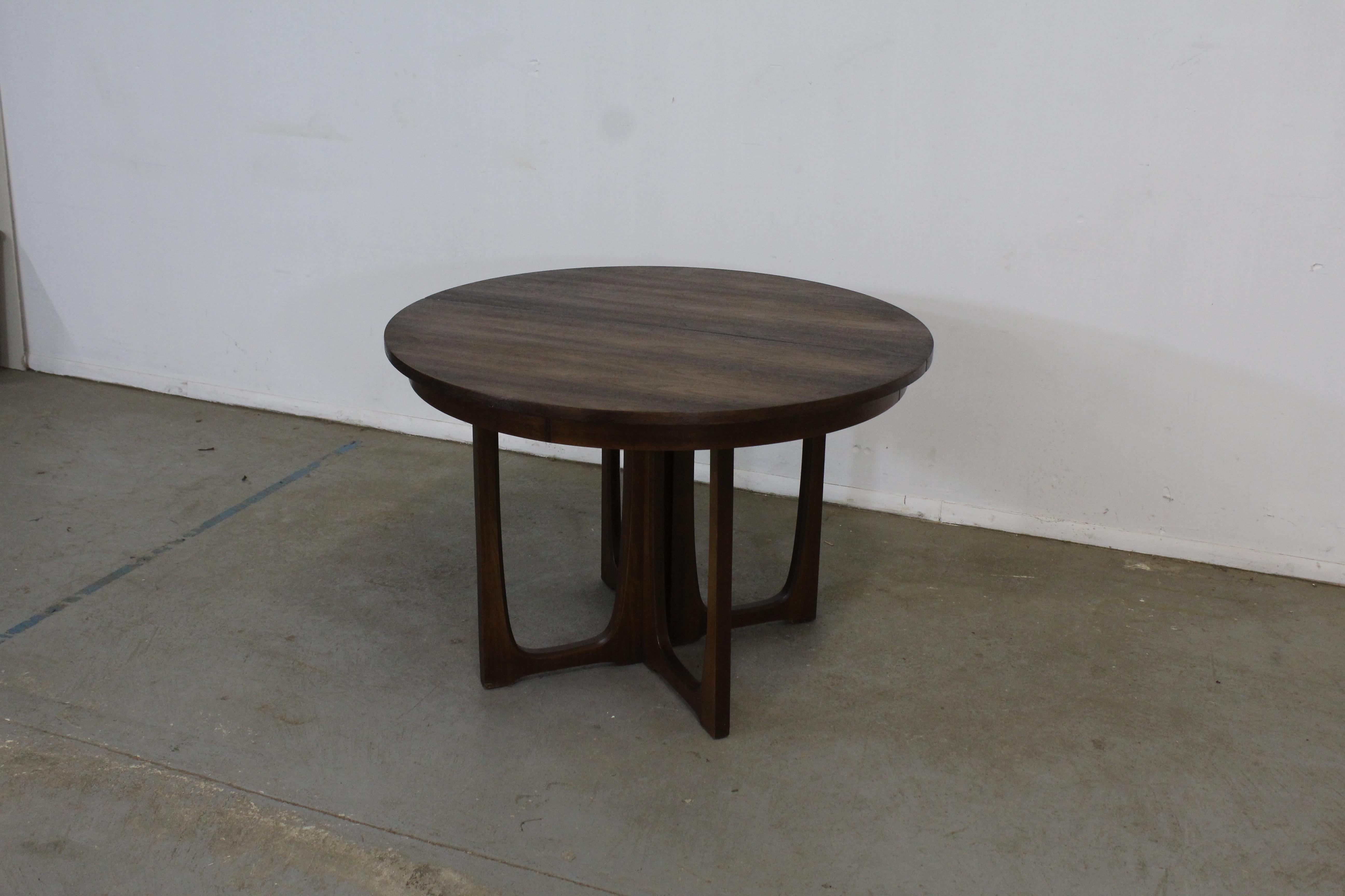 Mid-Century Modern Round Walnut Brasilia Dining Table w Sculpted Base 7