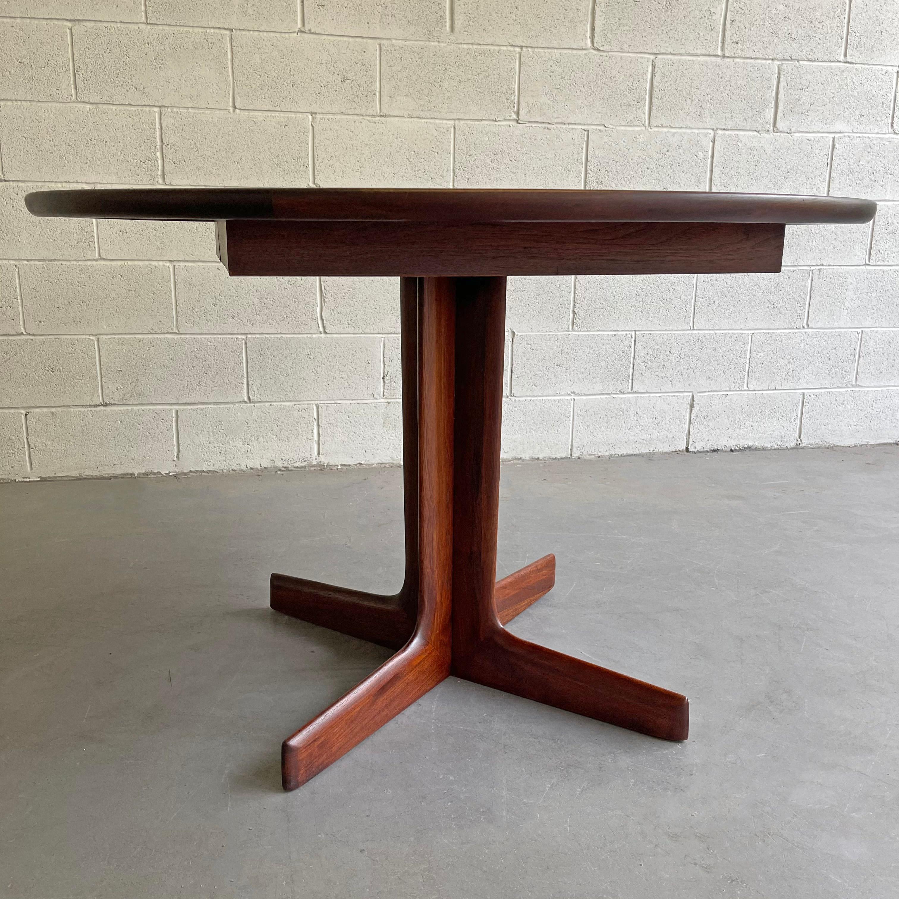 Mid-Century Modern Round Walnut Extension Dining Table 5