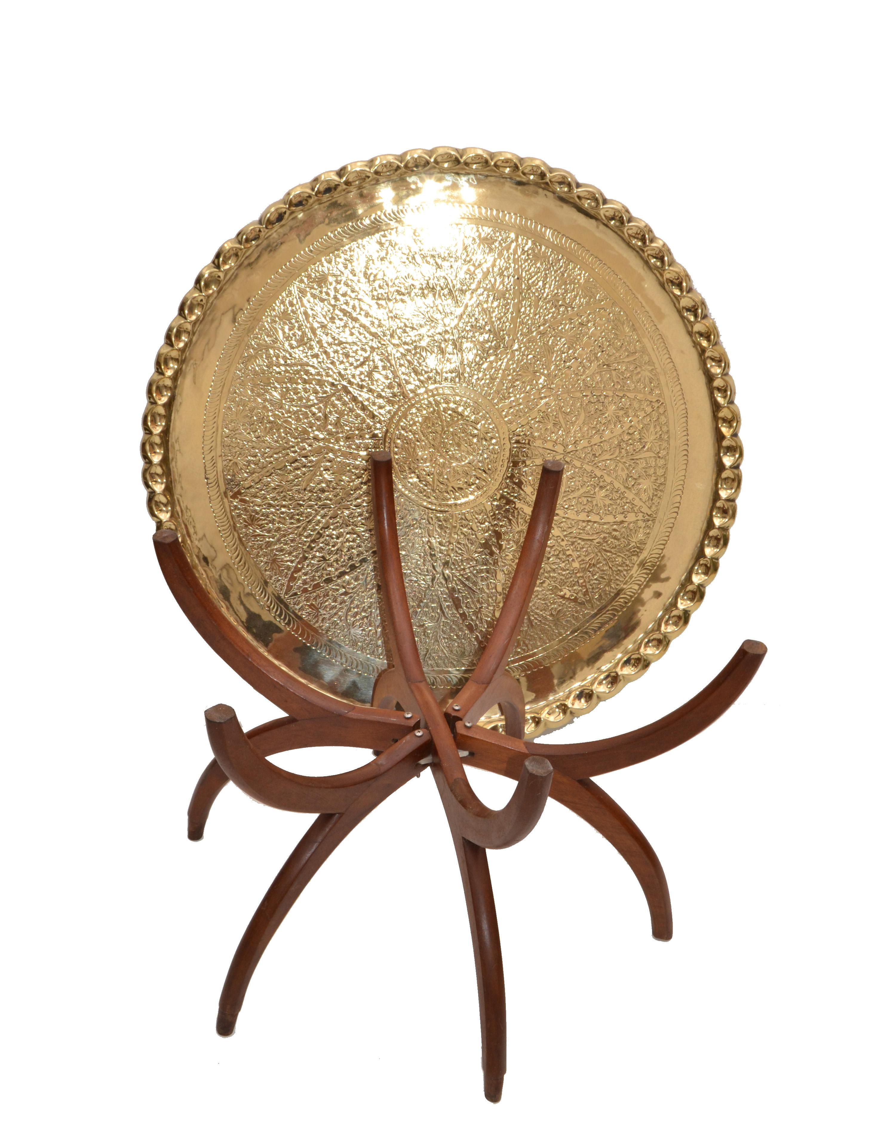 Mid-20th Century Mid-Century Modern Round Walnut Spider Leg and Bronze Moroccan Tray Coffee Table For Sale
