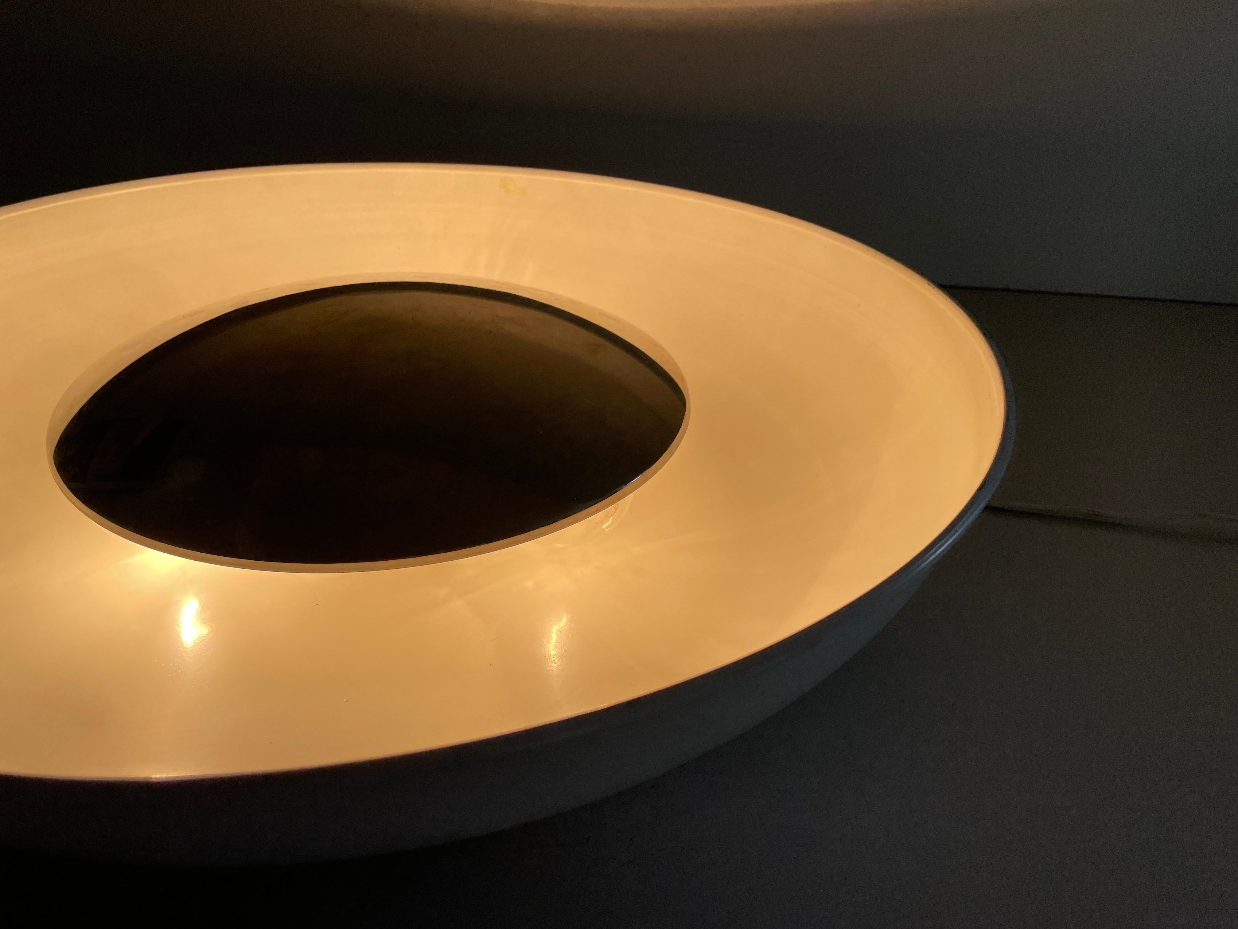 Lampada da parete o da soffitto rotonda moderna di metà secolo in metallo bianco, anni '50, Italia in vendita 10