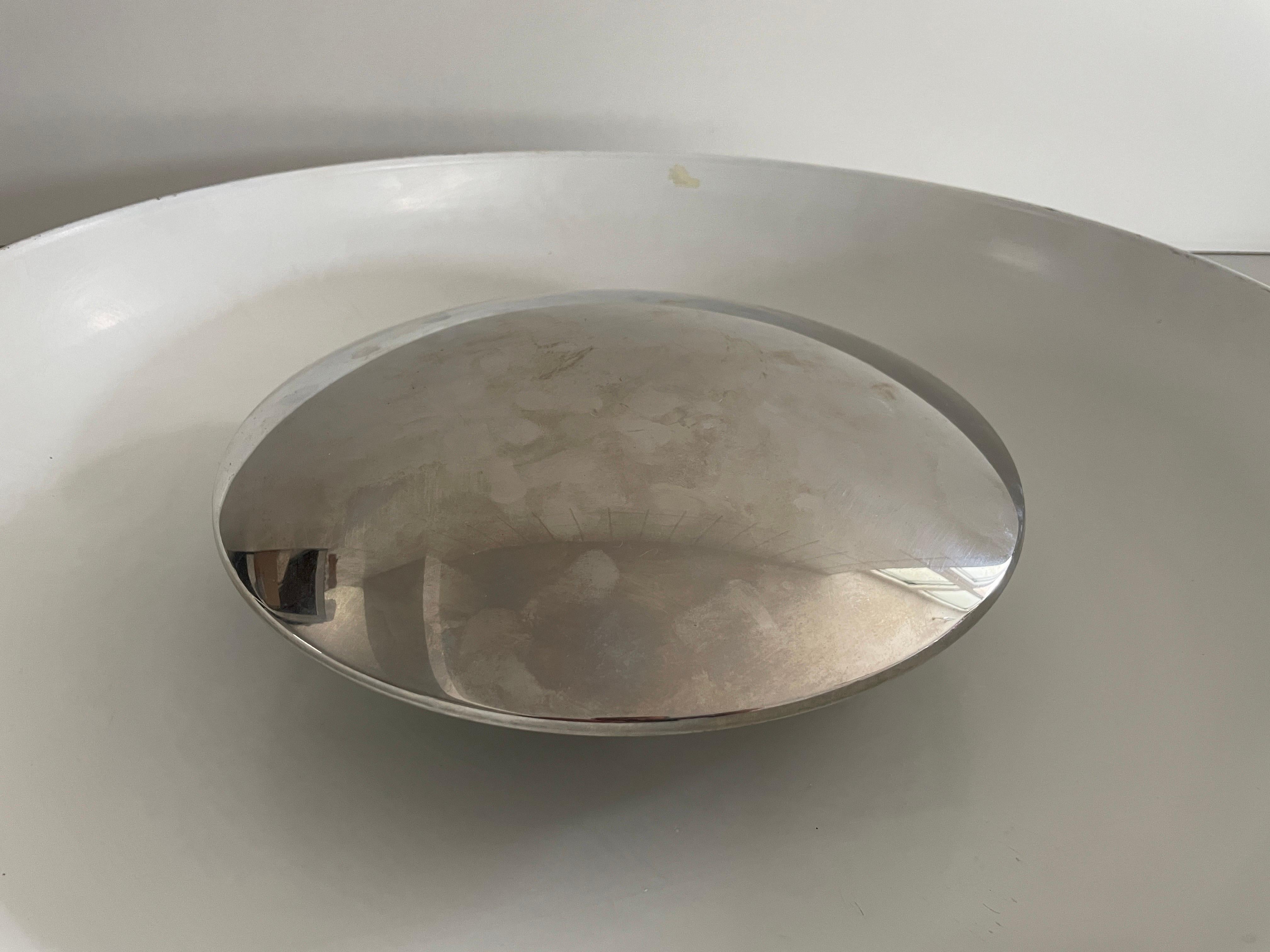 Metà XX secolo Lampada da parete o da soffitto rotonda moderna di metà secolo in metallo bianco, anni '50, Italia in vendita