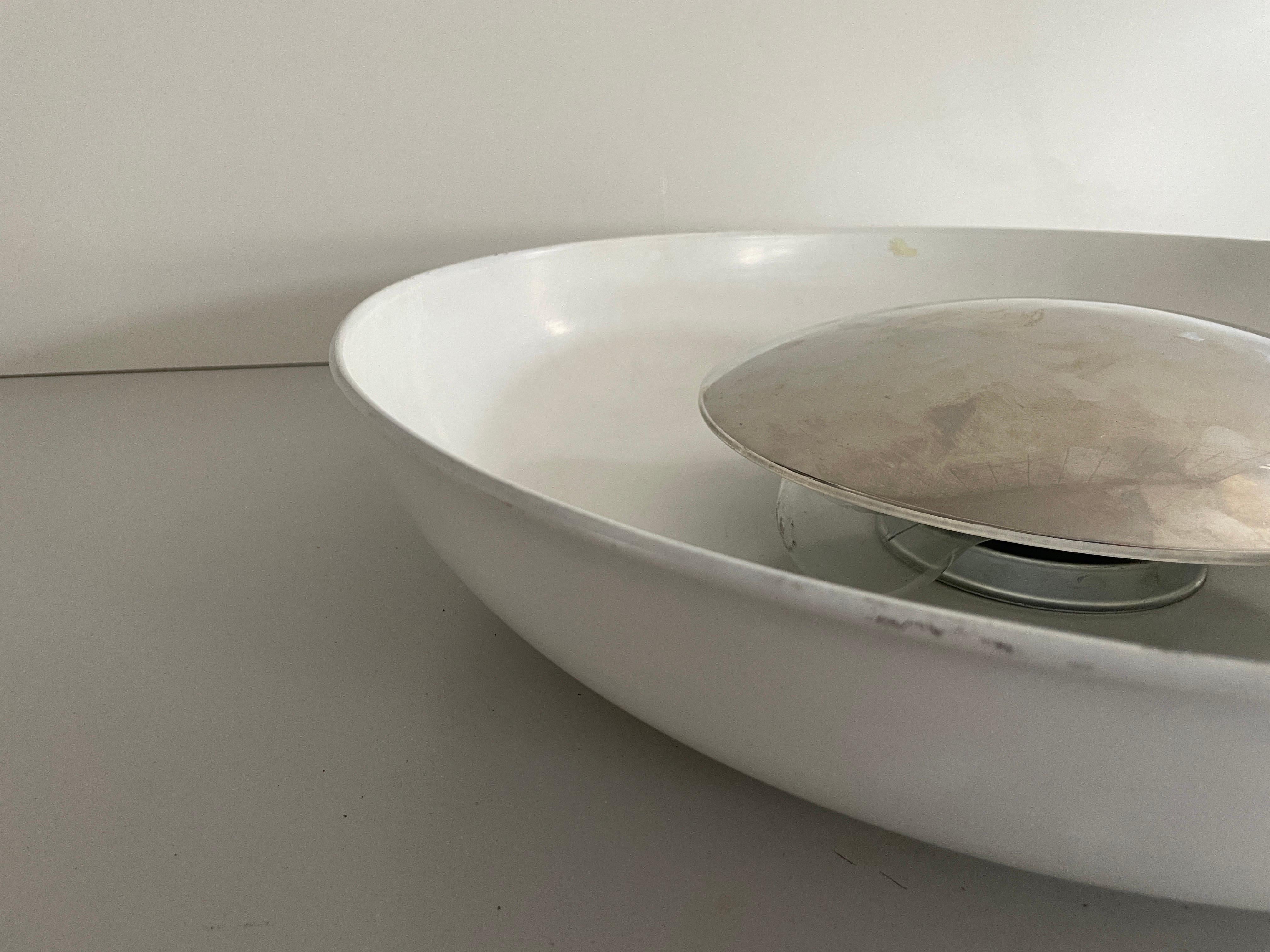 Lampada da parete o da soffitto rotonda moderna di metà secolo in metallo bianco, anni '50, Italia in vendita 1