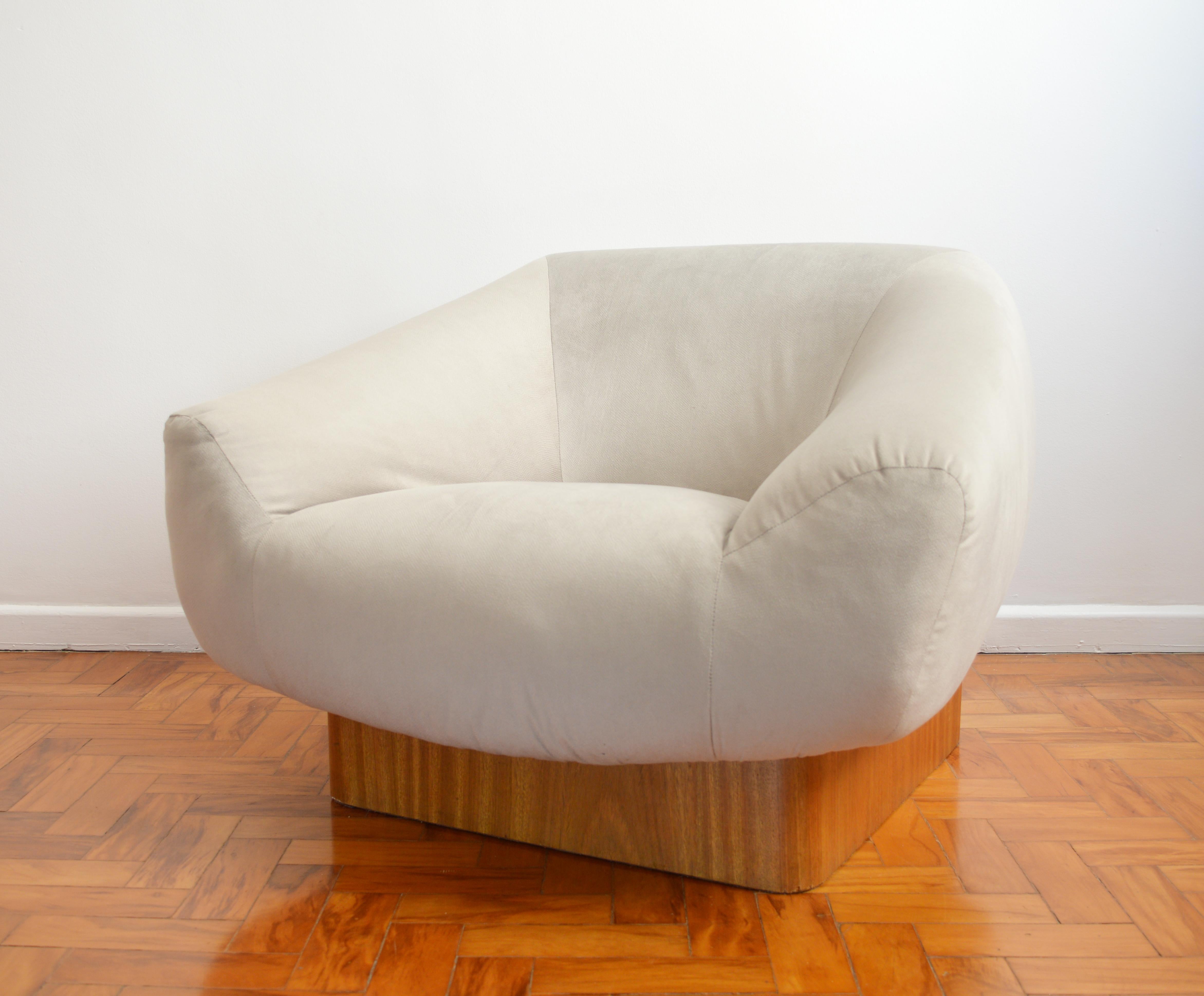 Mid-20th Century Mid-Century Modern Rounded Armchair