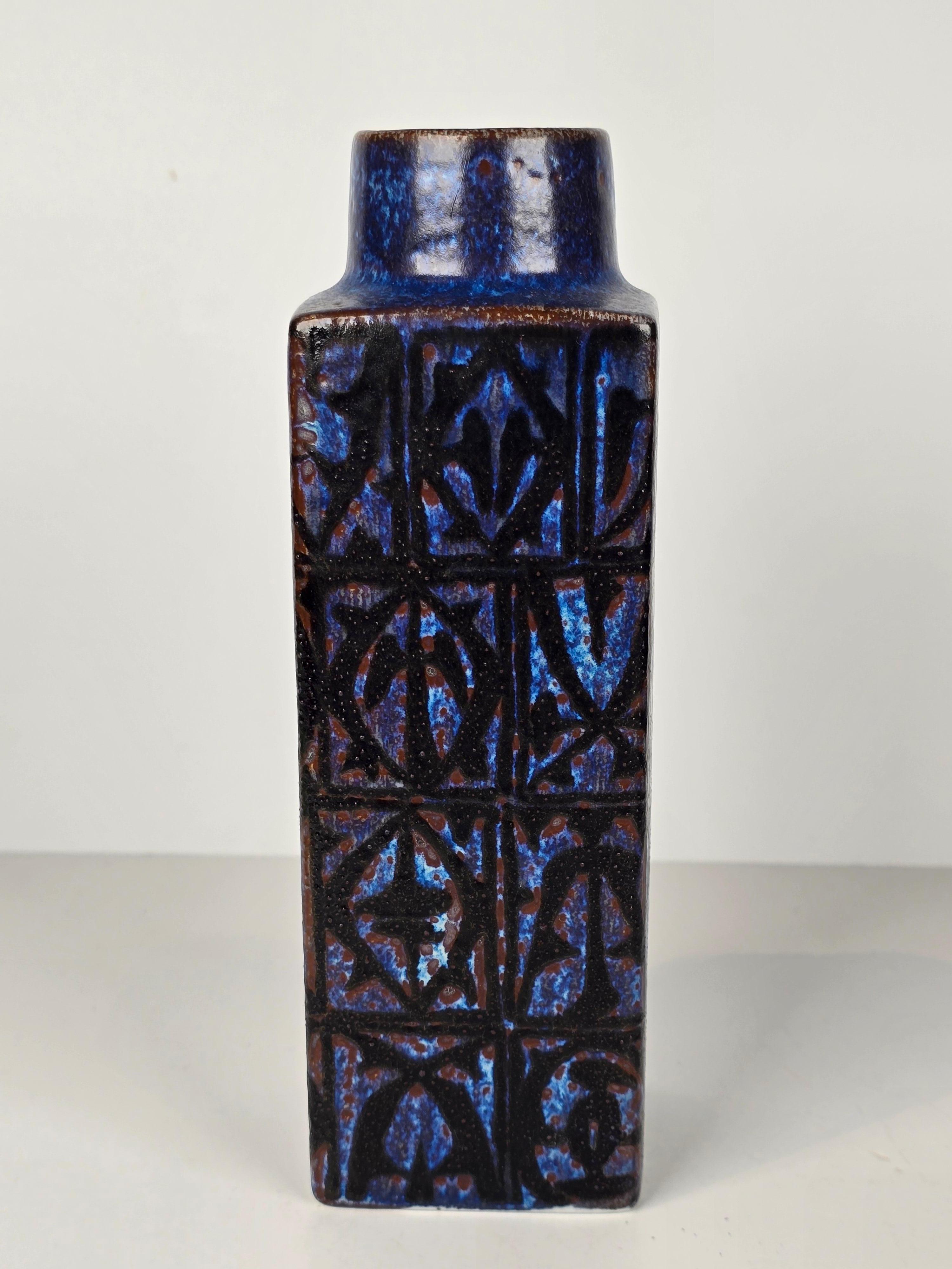 Mid Century Modern Royal Copenhagen Nils Thorsson Blau Baca Quadratische Vase (Moderne der Mitte des Jahrhunderts) im Angebot