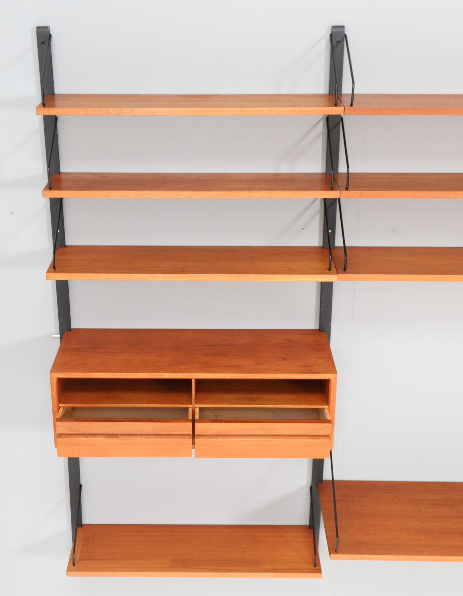 Mid-Century Modern Royal Wall Unit by Poul Cadovius for Cado, 1960s For Sale 8