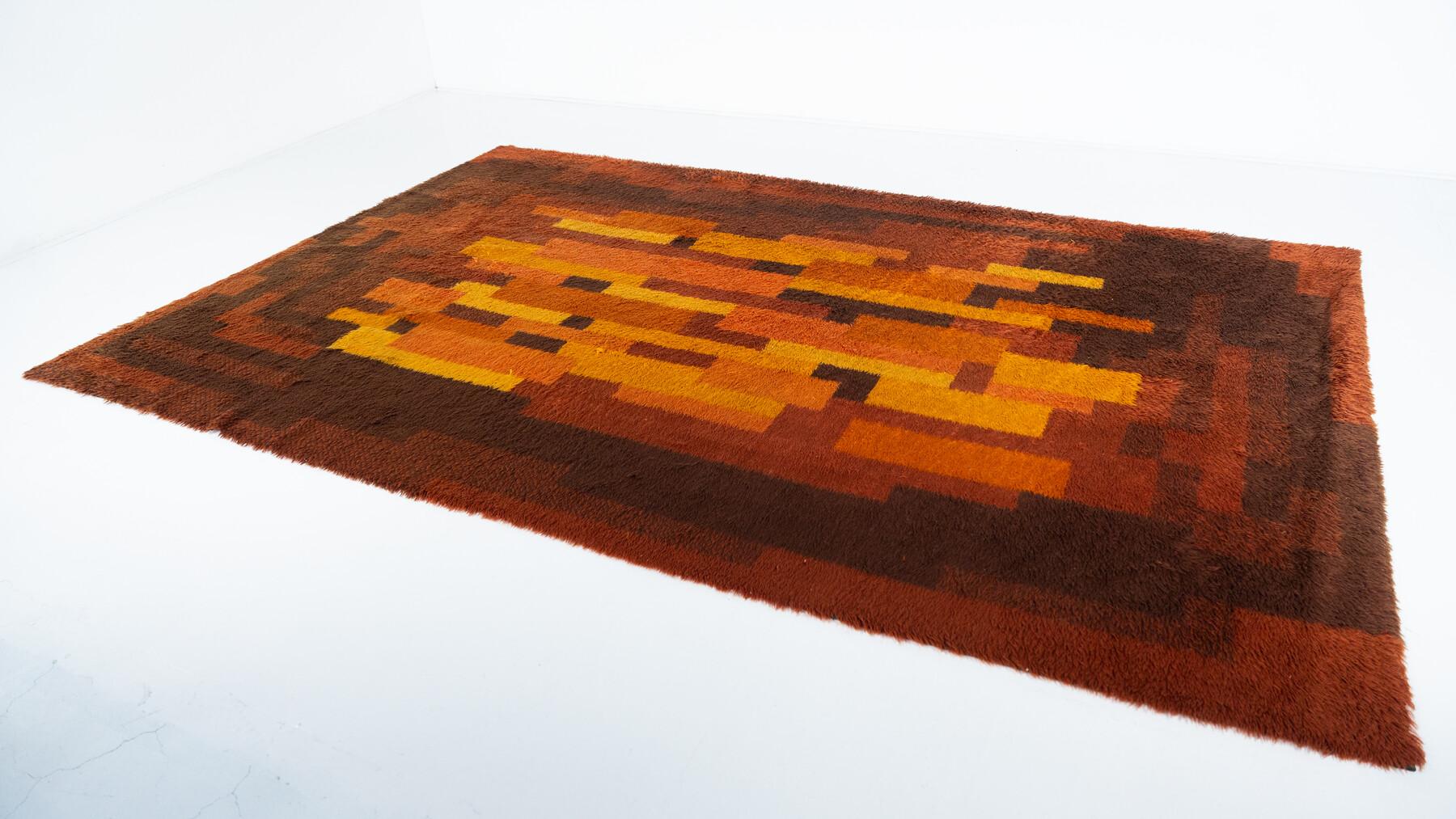 Wool Mid-Century Modern Rug, Italy, 1970s For Sale