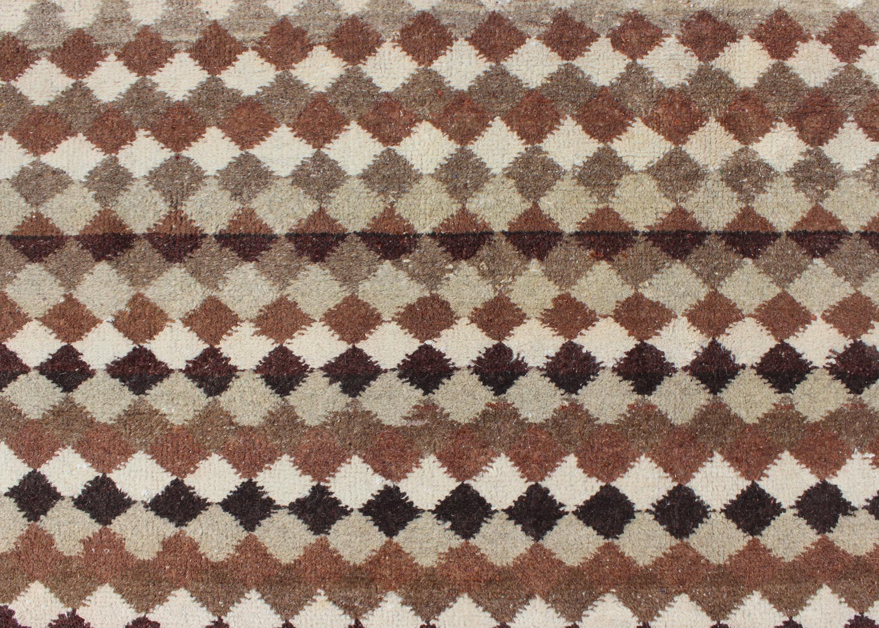 Mid-Century Modern Rug with All-Over Checkerboard Pattern in Multi Brown Tones For Sale 2