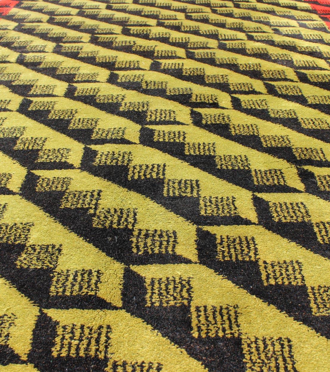 Alfombra Moderna de Mitad de Siglo con Vivo Diseño Contemporáneo en Verde, Rojo y Carbón en Excelente estado para la venta en Atlanta, GA