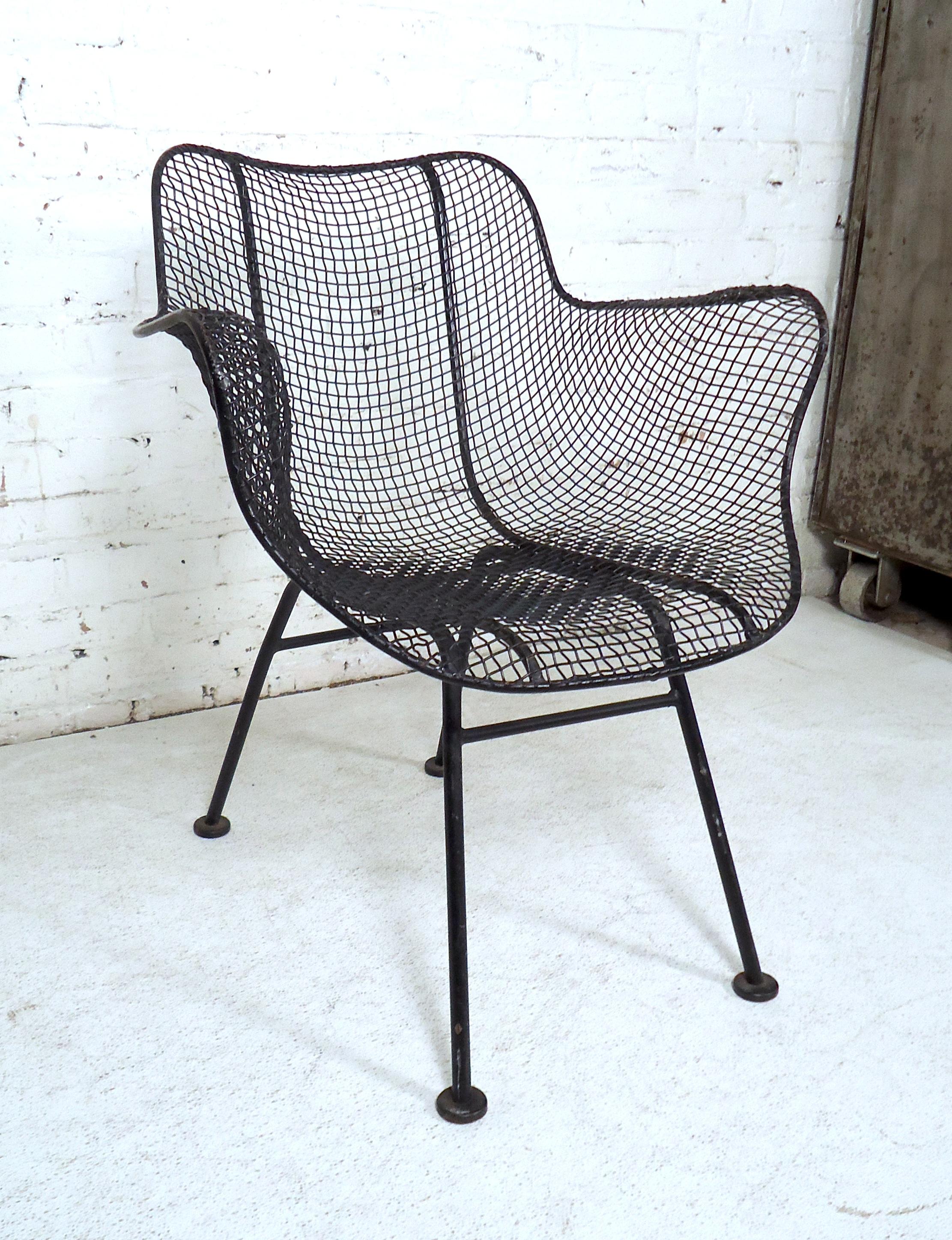 Mid-Century Modern Russell Woodard Chair In Good Condition In Brooklyn, NY