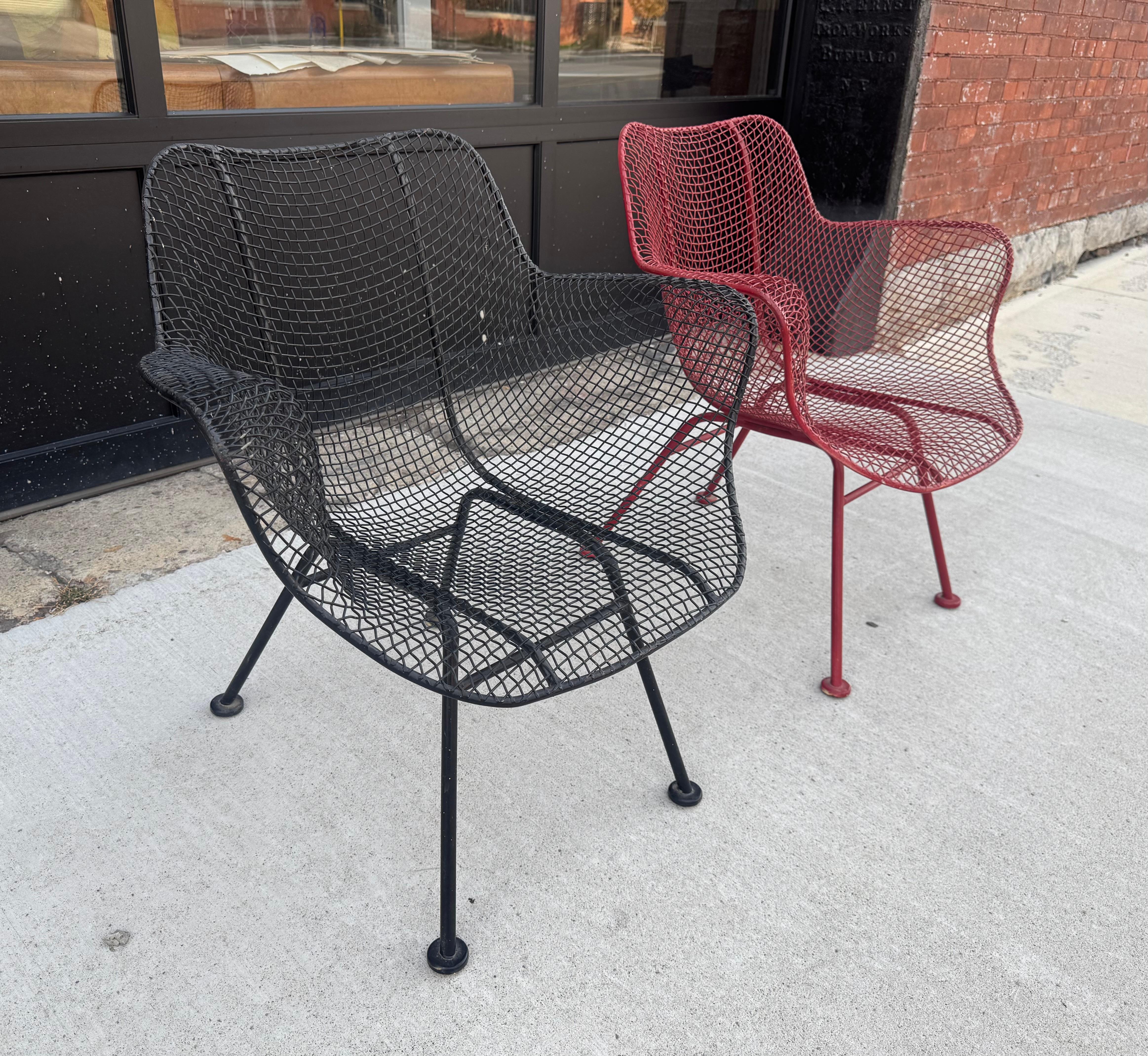 Fer forgé Chaises à accoudoirs Russell Woodard pour l'extérieur et l'intérieur en vente