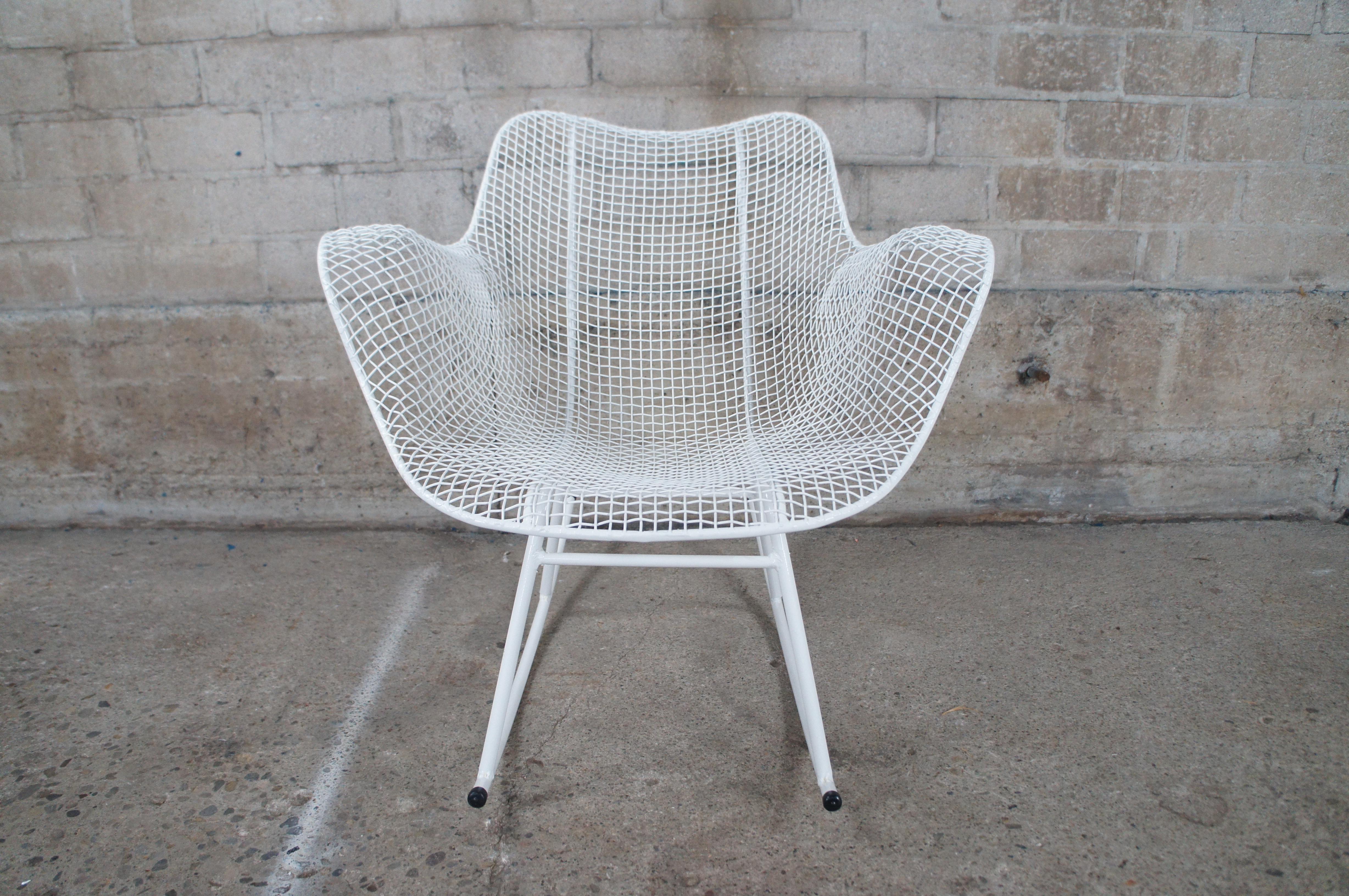 20th Century Russell Woodard Mid Century Modern Sculptura Mesh Patio Rocking Arm Chair Rocker For Sale